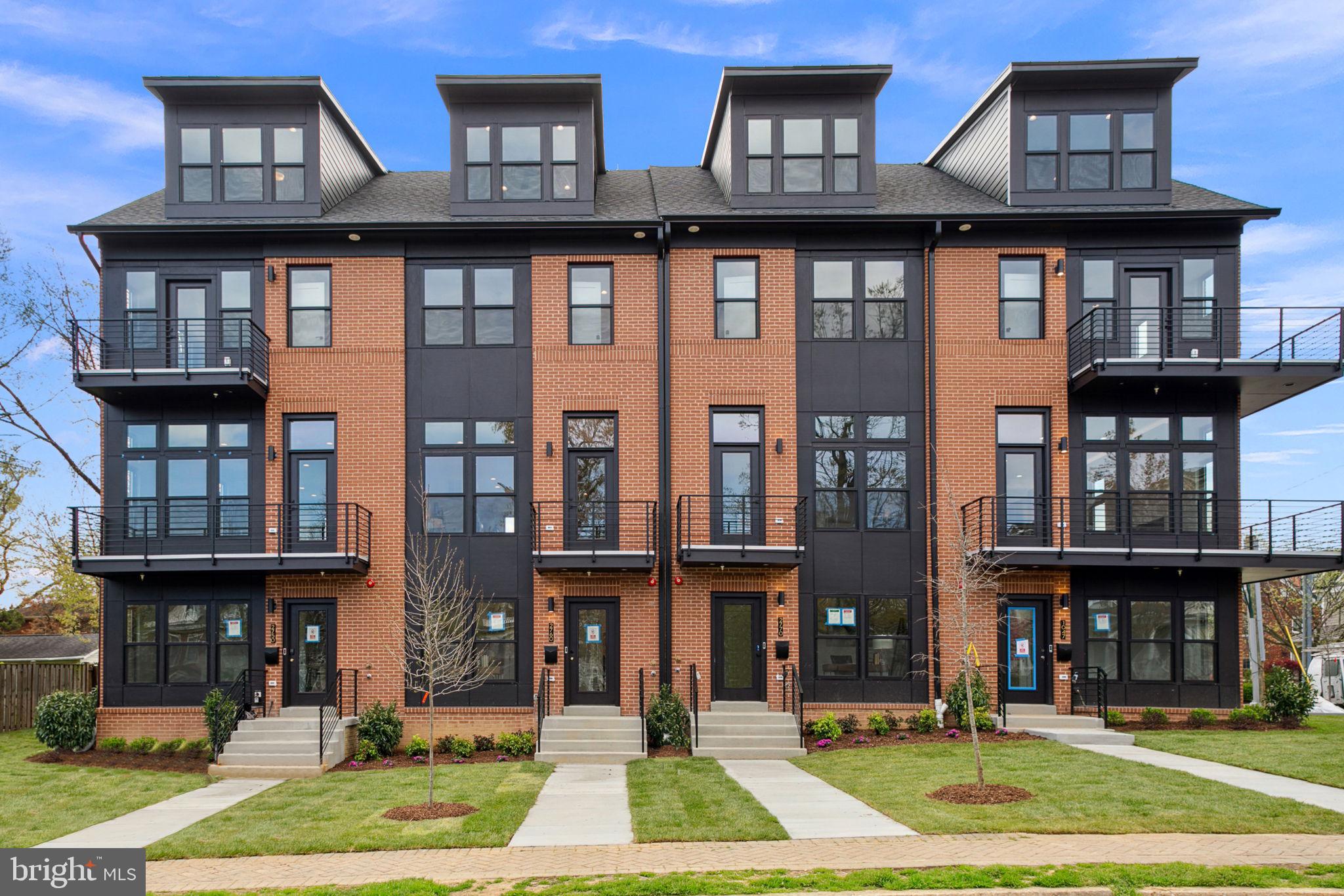 CLARENDON - Residential