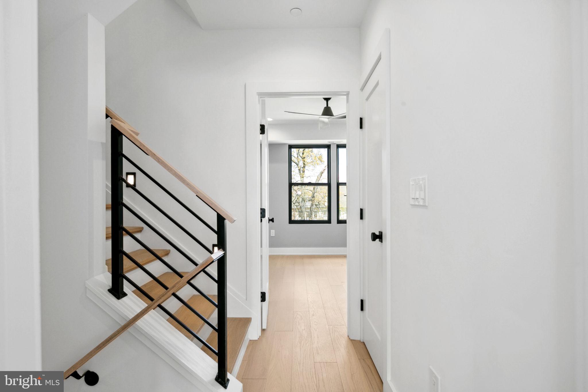 CLARENDON - Residential