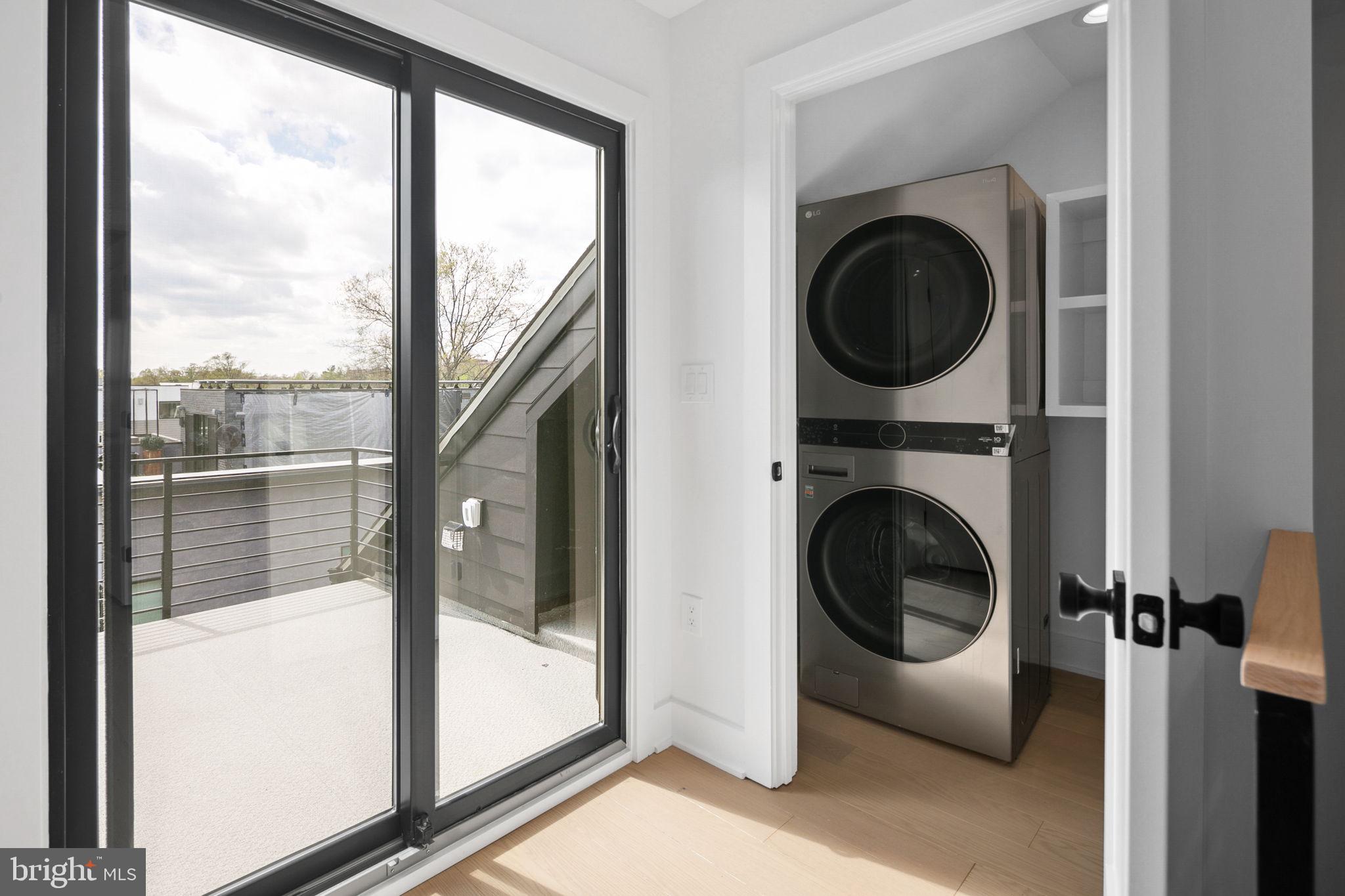 CLARENDON - Residential