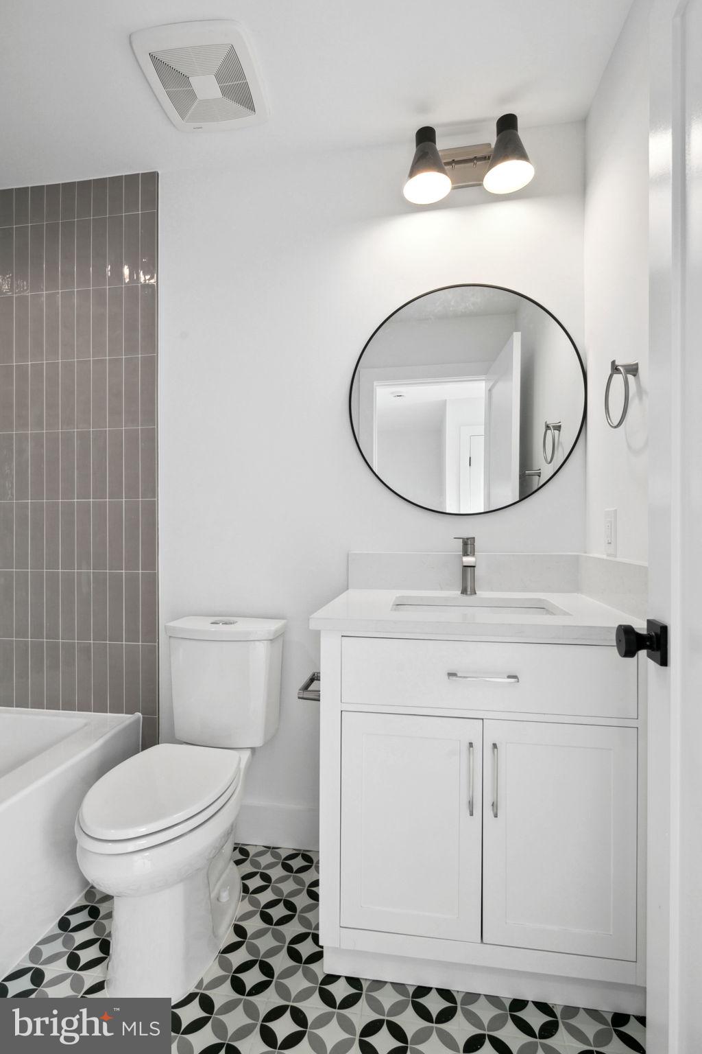 CLARENDON - Residential