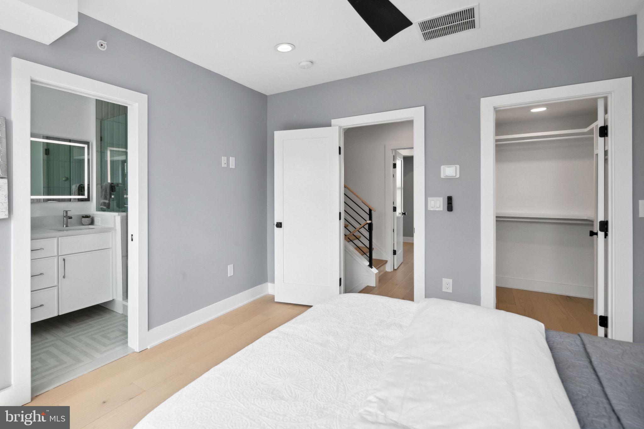 CLARENDON - Residential