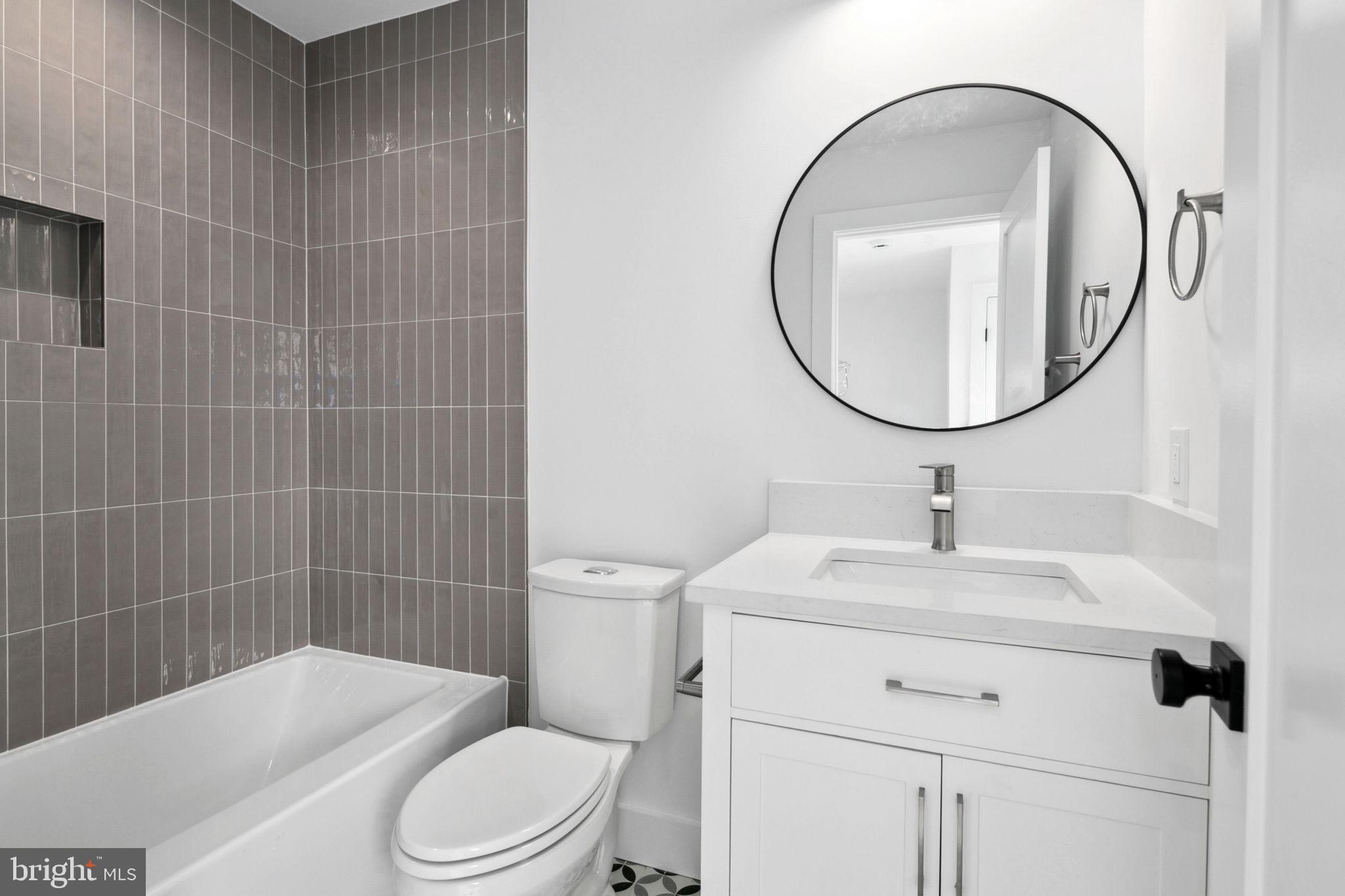 CLARENDON - Residential