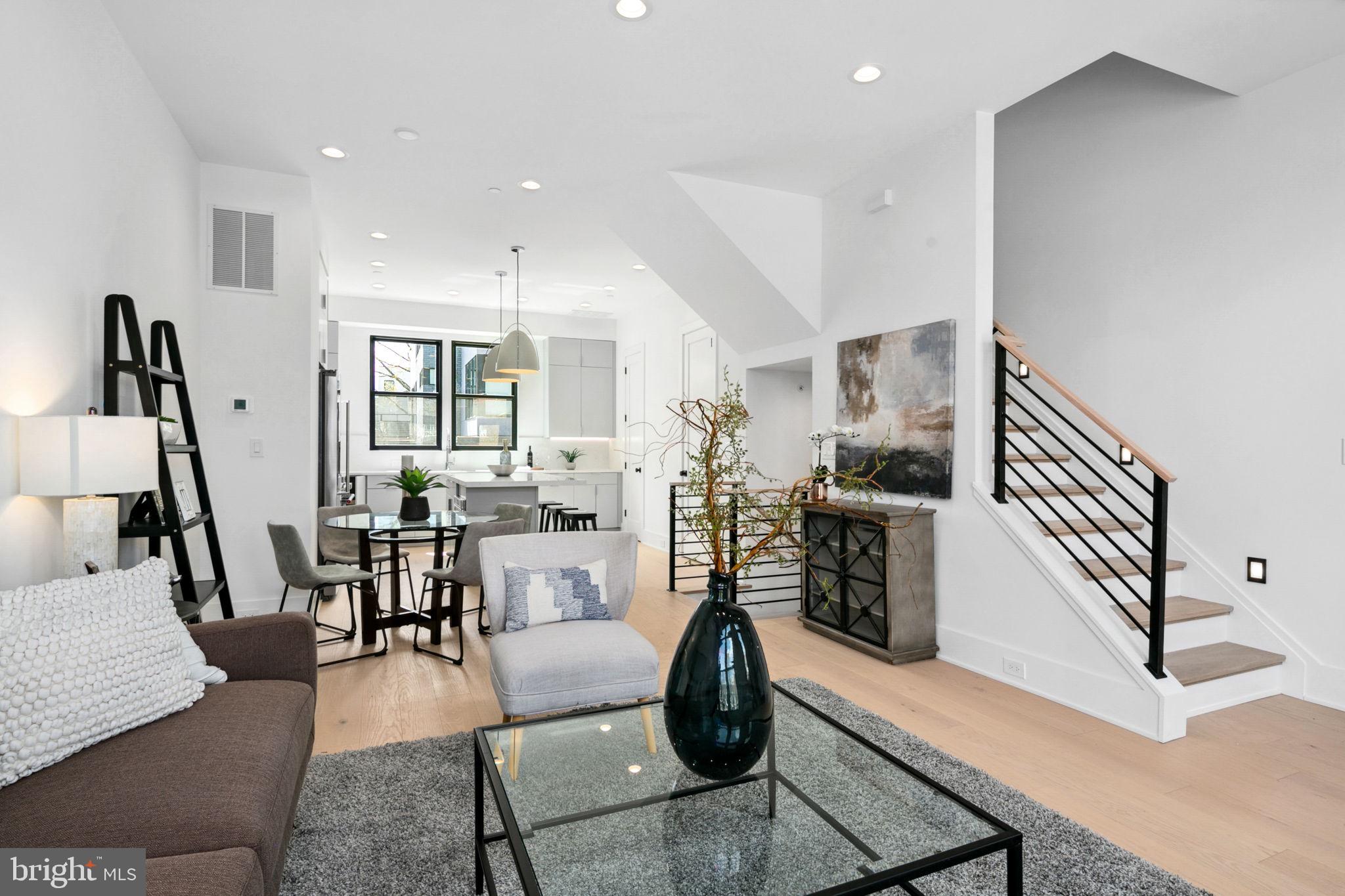 CLARENDON - Residential