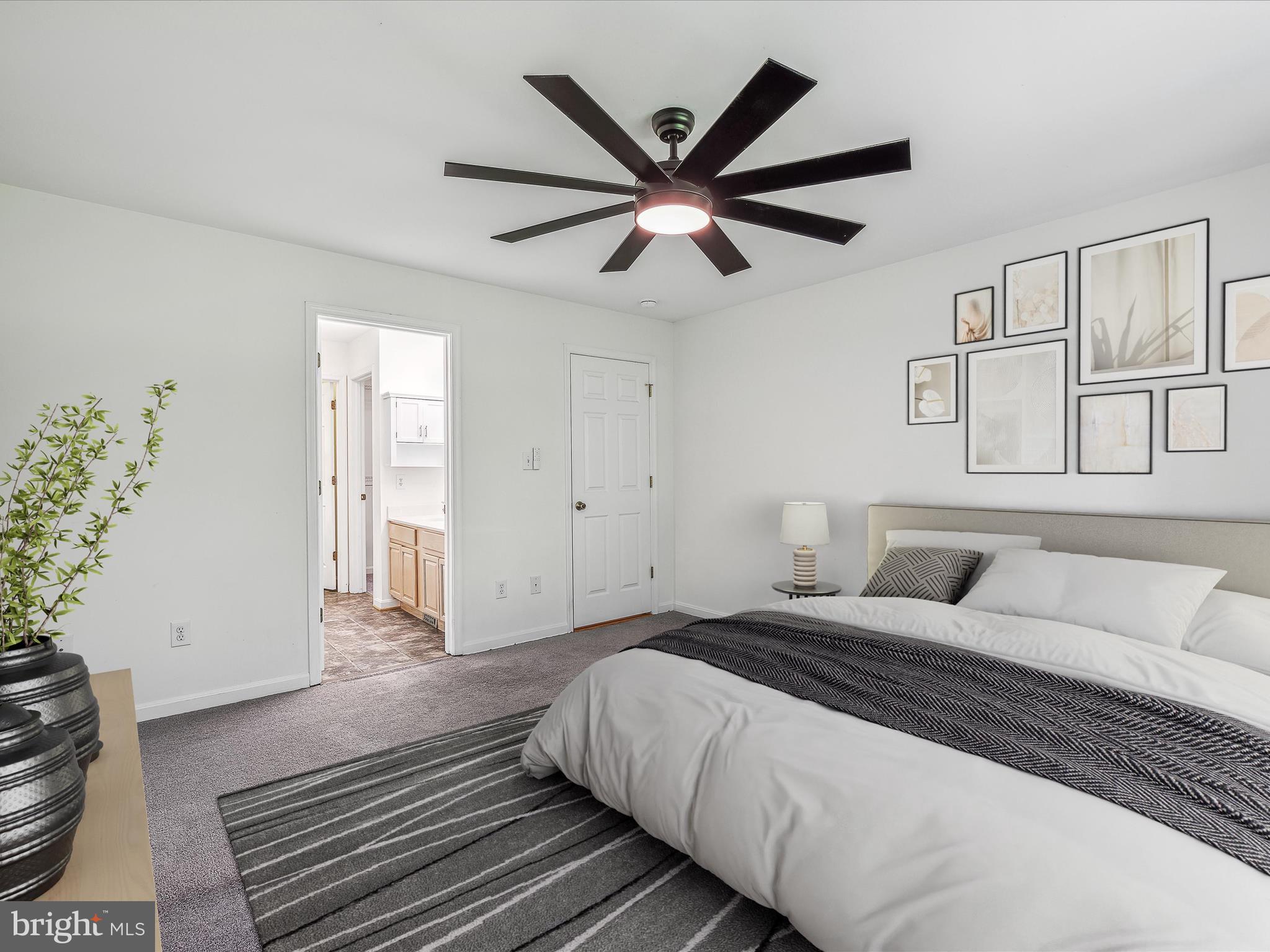 HIDDEN RIVER - Residential