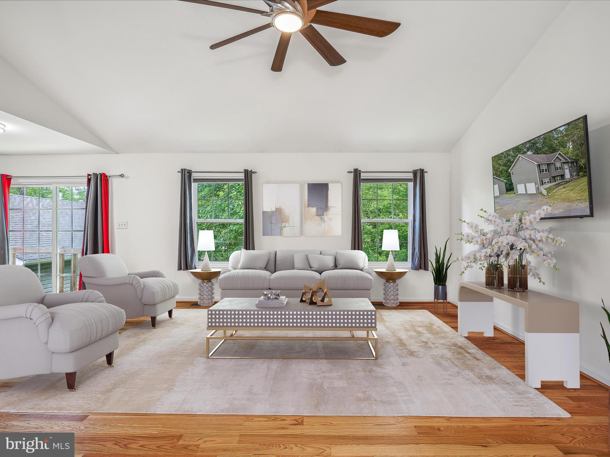 HIDDEN RIVER - Residential