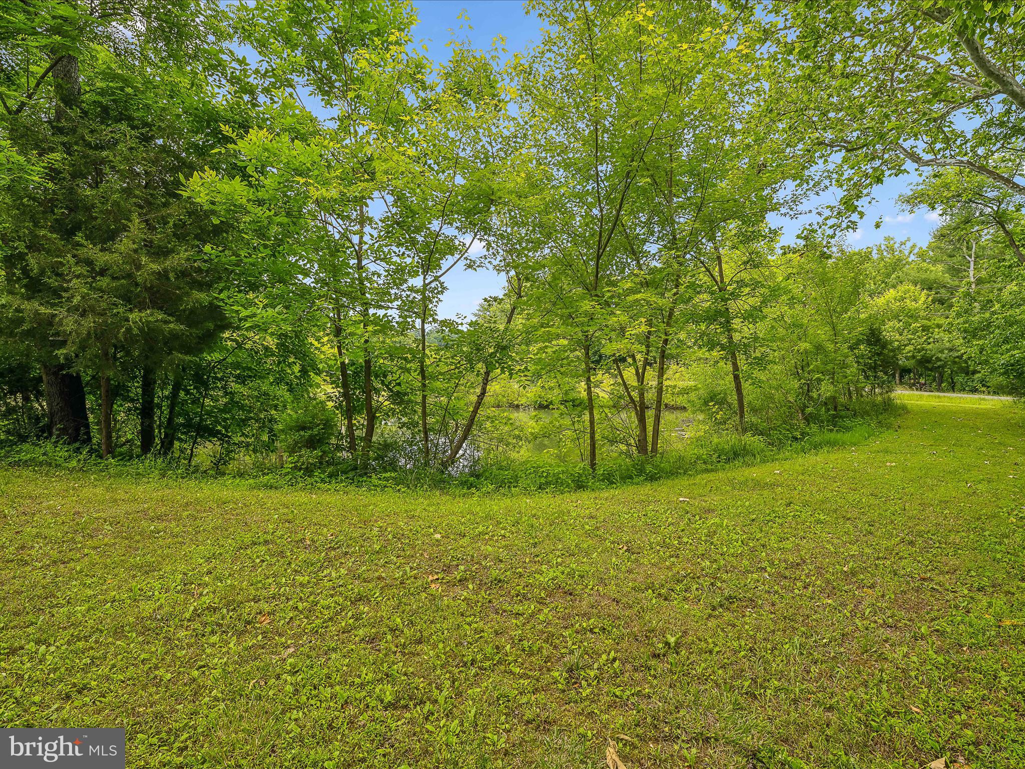 HIDDEN RIVER - Residential
