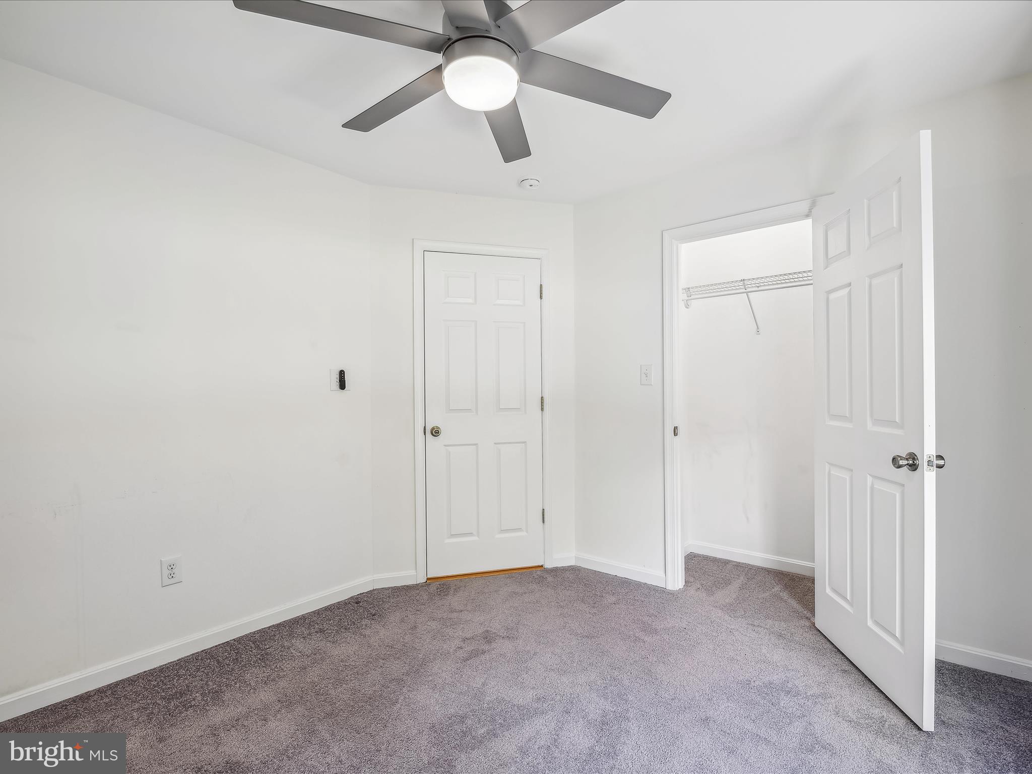 HIDDEN RIVER - Residential