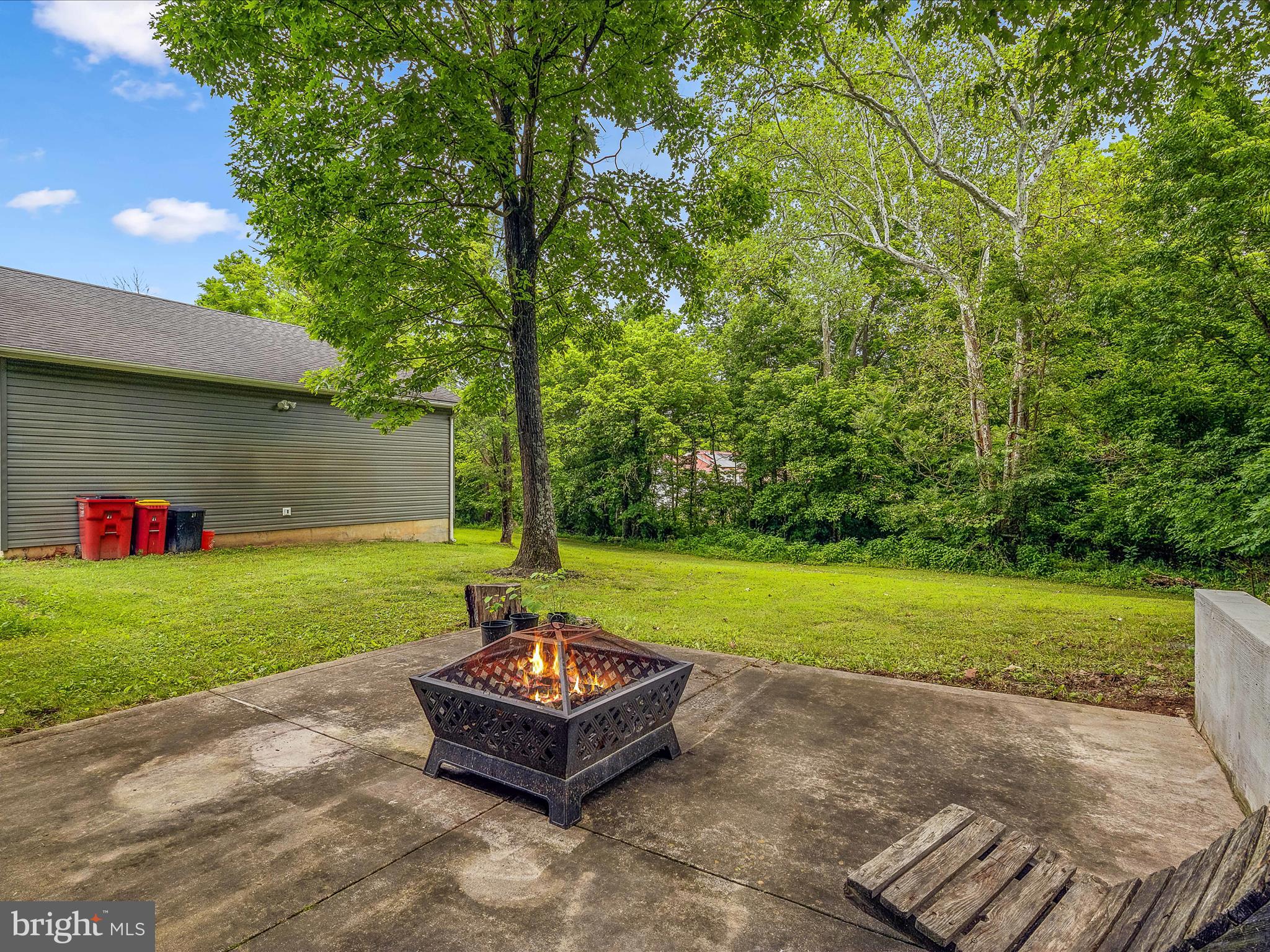 HIDDEN RIVER - Residential