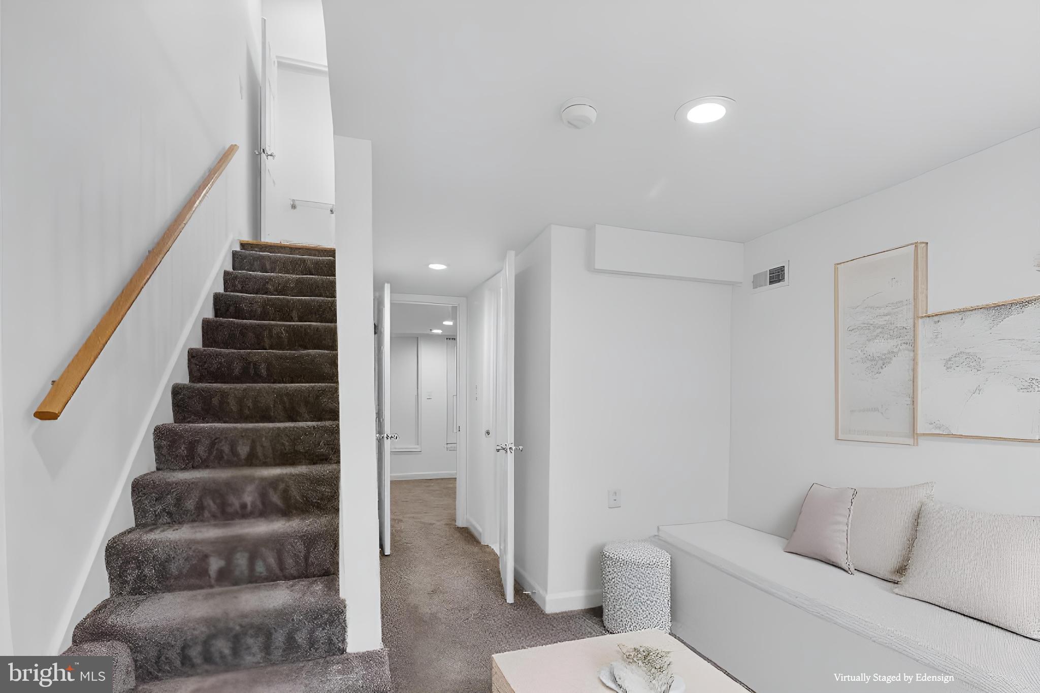 RIVERSIDE - Residential