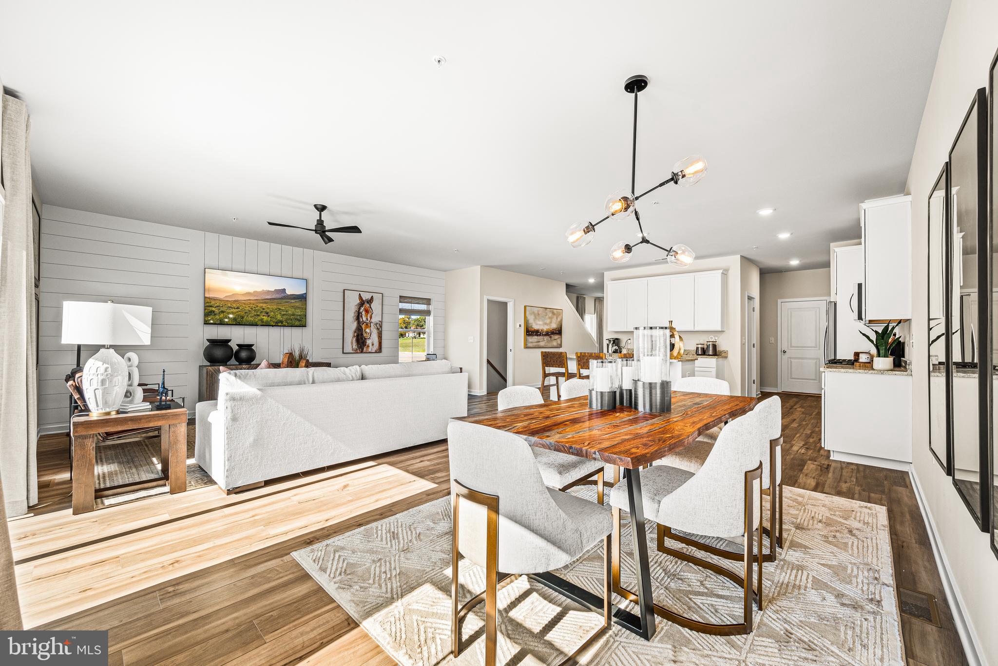 COVENTRY CHASE - Residential