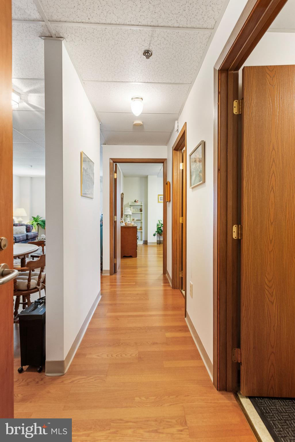 GOLDEN EXCHANGE CONDOS - Residential