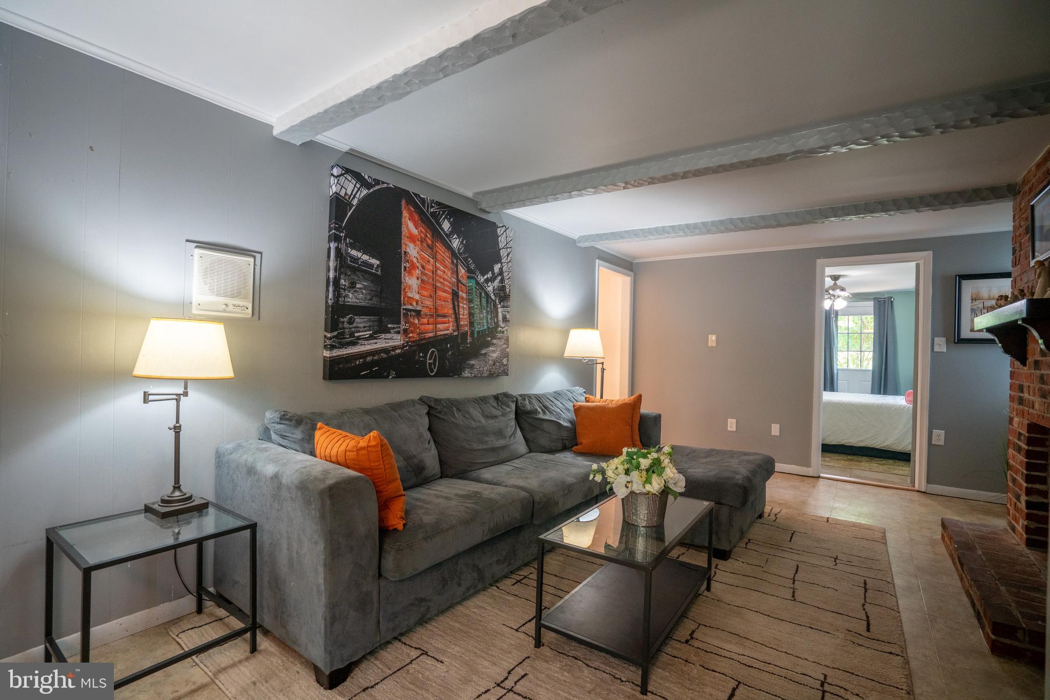 POINT OF WOODS - Residential