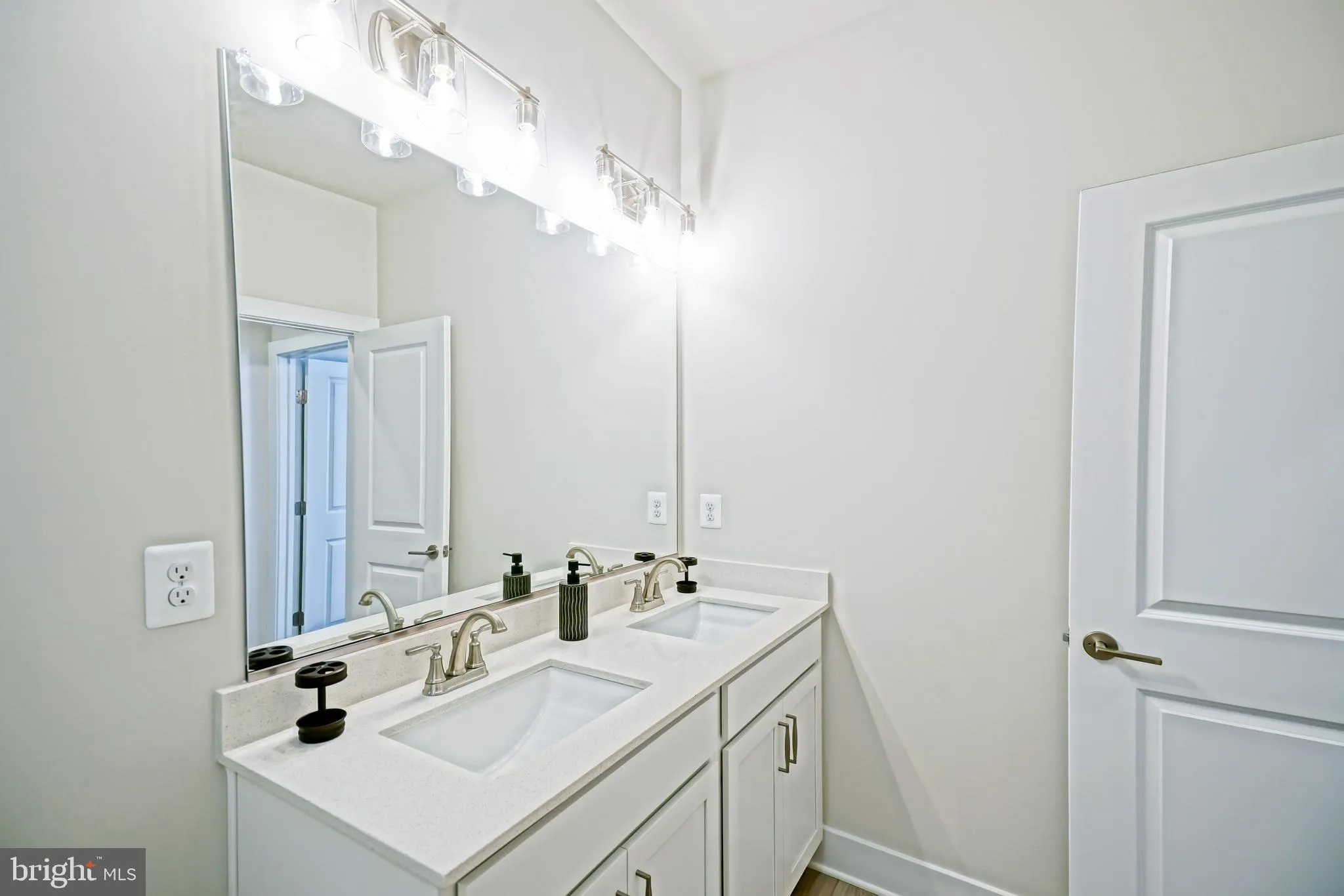 Millsboro, Delaware 19966, United States, 3 Bedrooms Bedrooms, ,3 BathroomsBathrooms,Residential,Active,131321