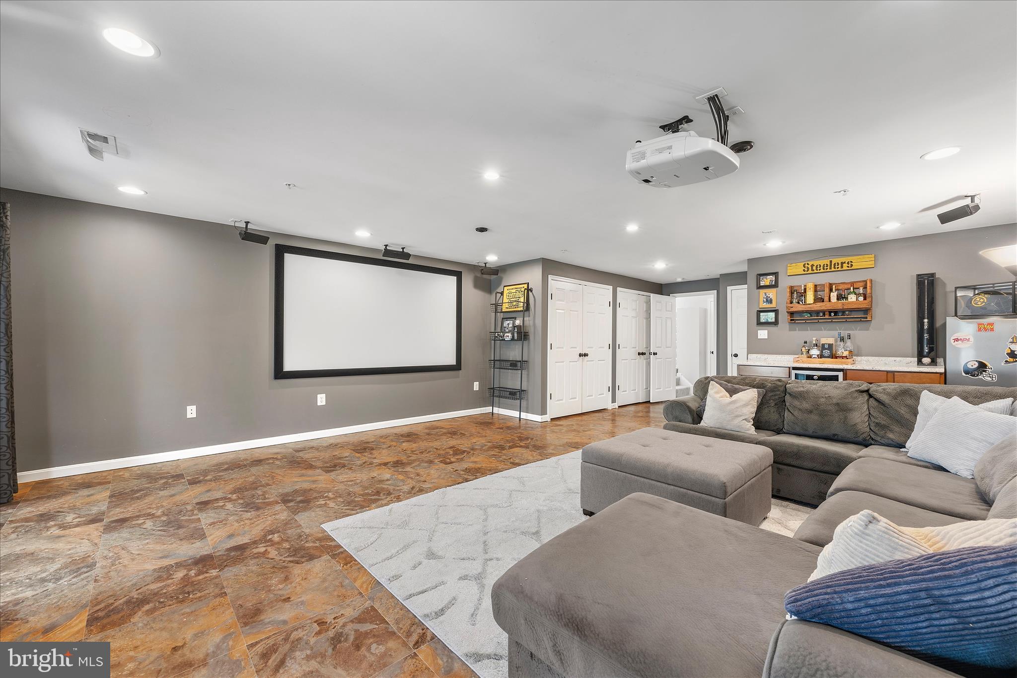 WELLINGTON TRACE - Residential