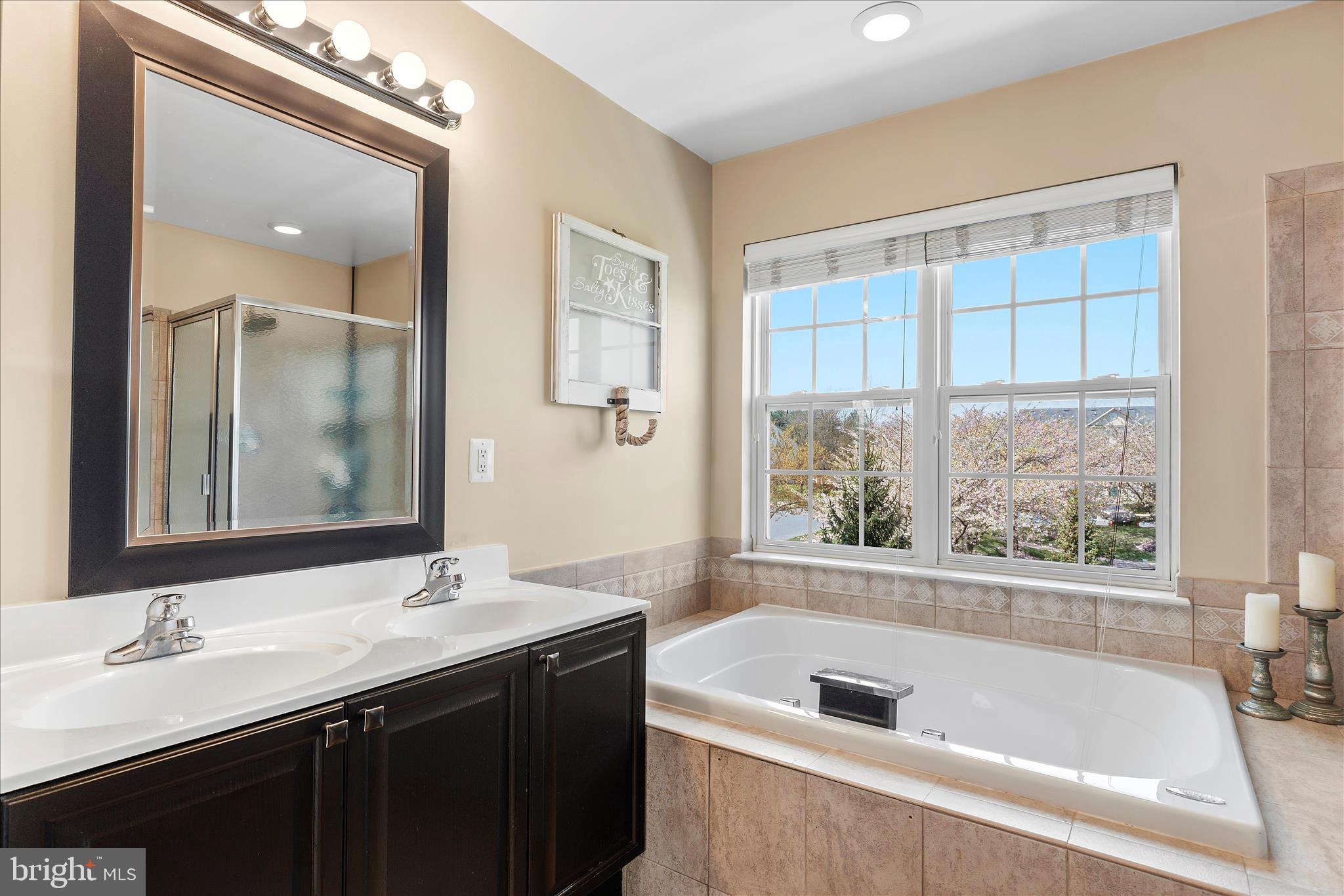 WELLINGTON TRACE - Residential