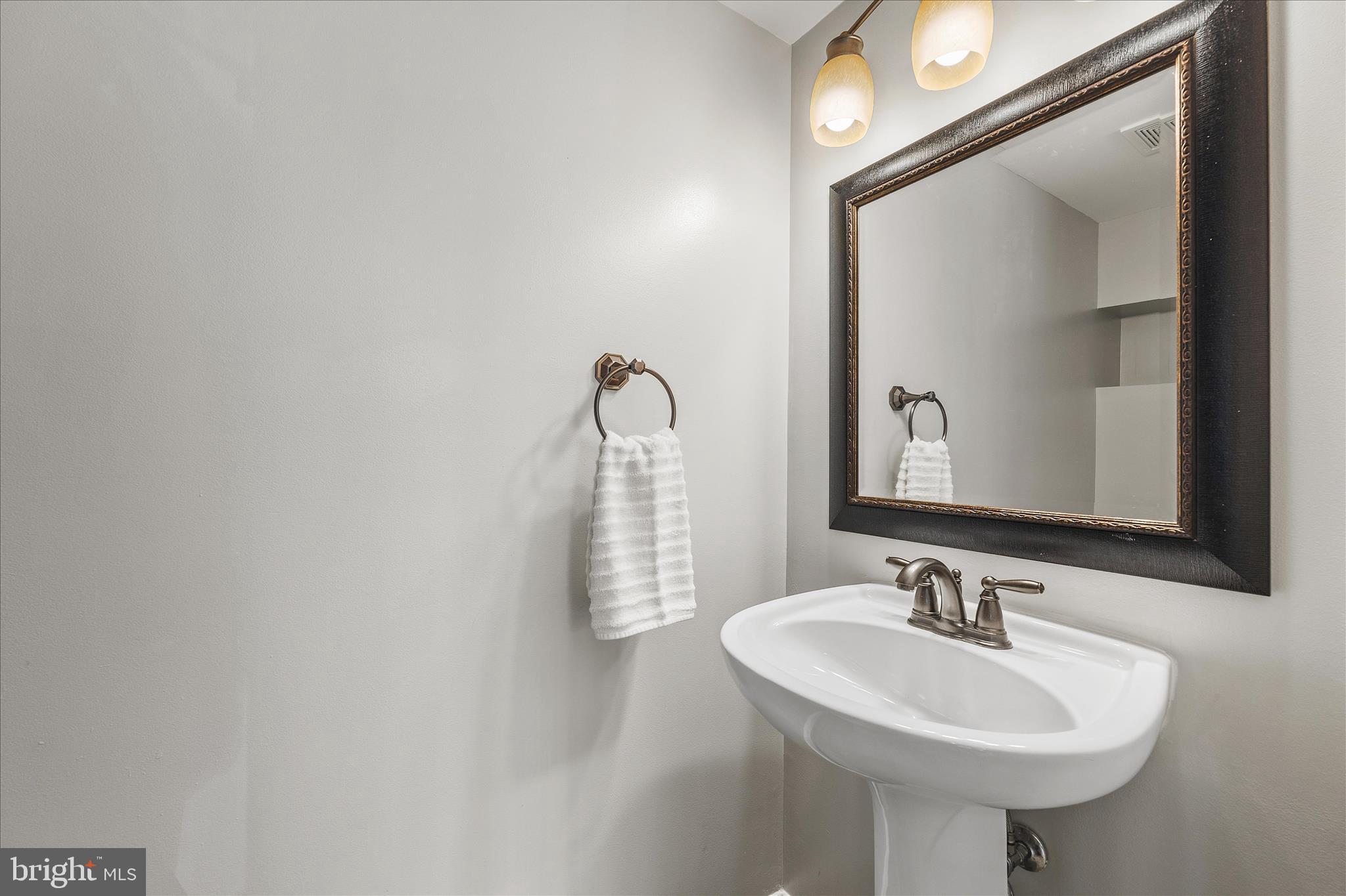 WELLINGTON TRACE - Residential