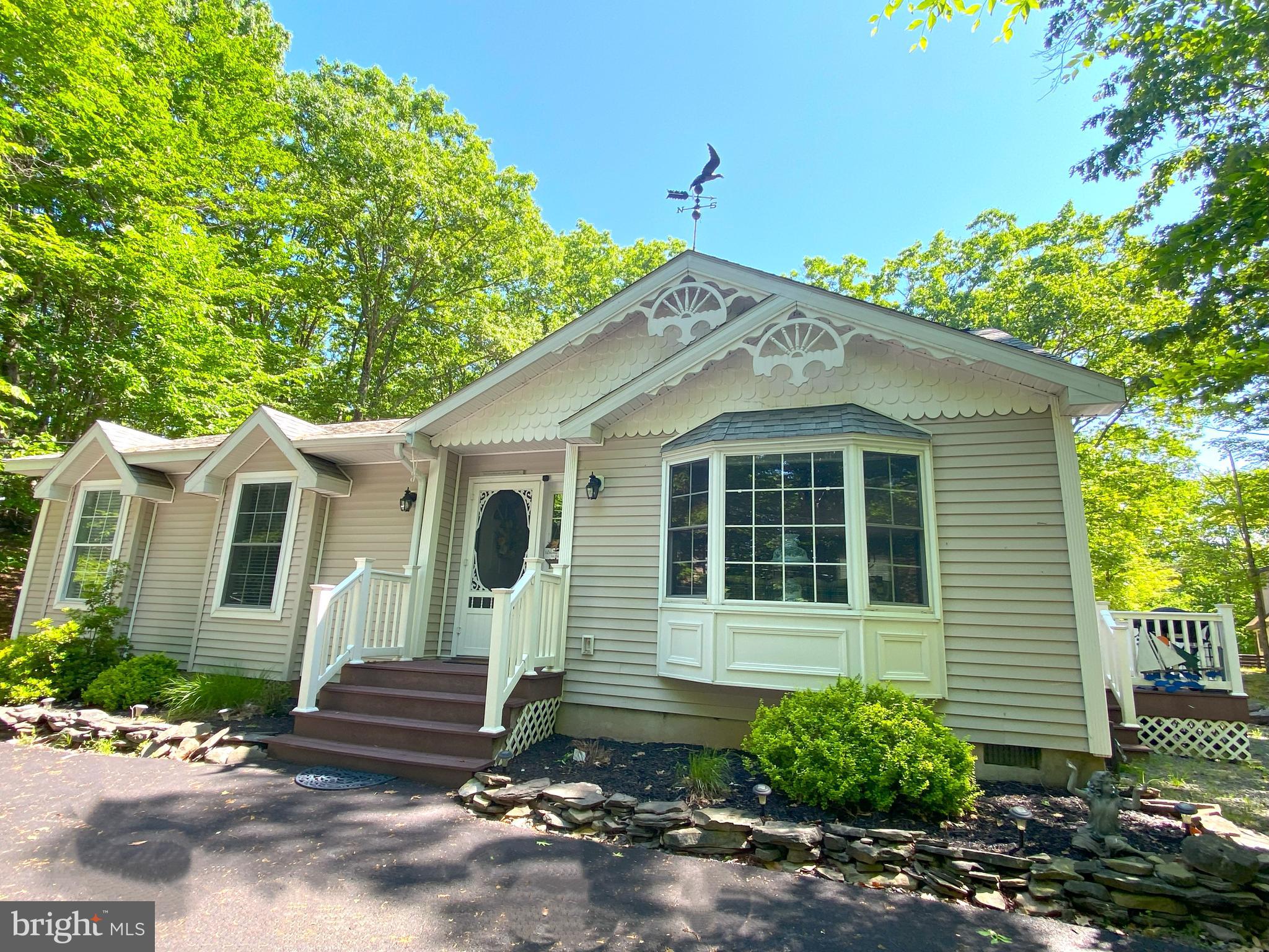 WALLENPAUPACK LAKE ESTATES - Residential