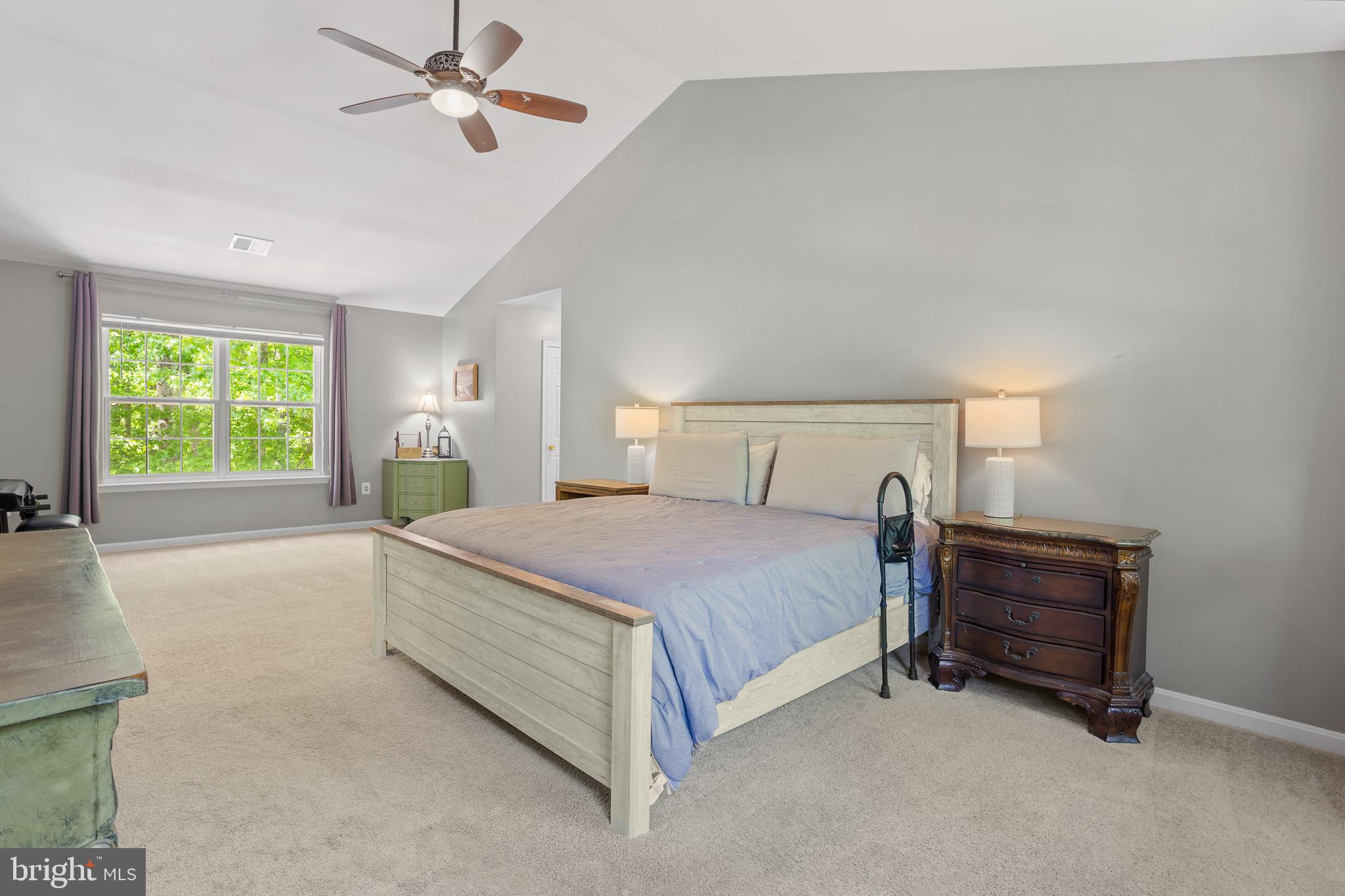 HUNTING CREEK KNOLLS - Residential