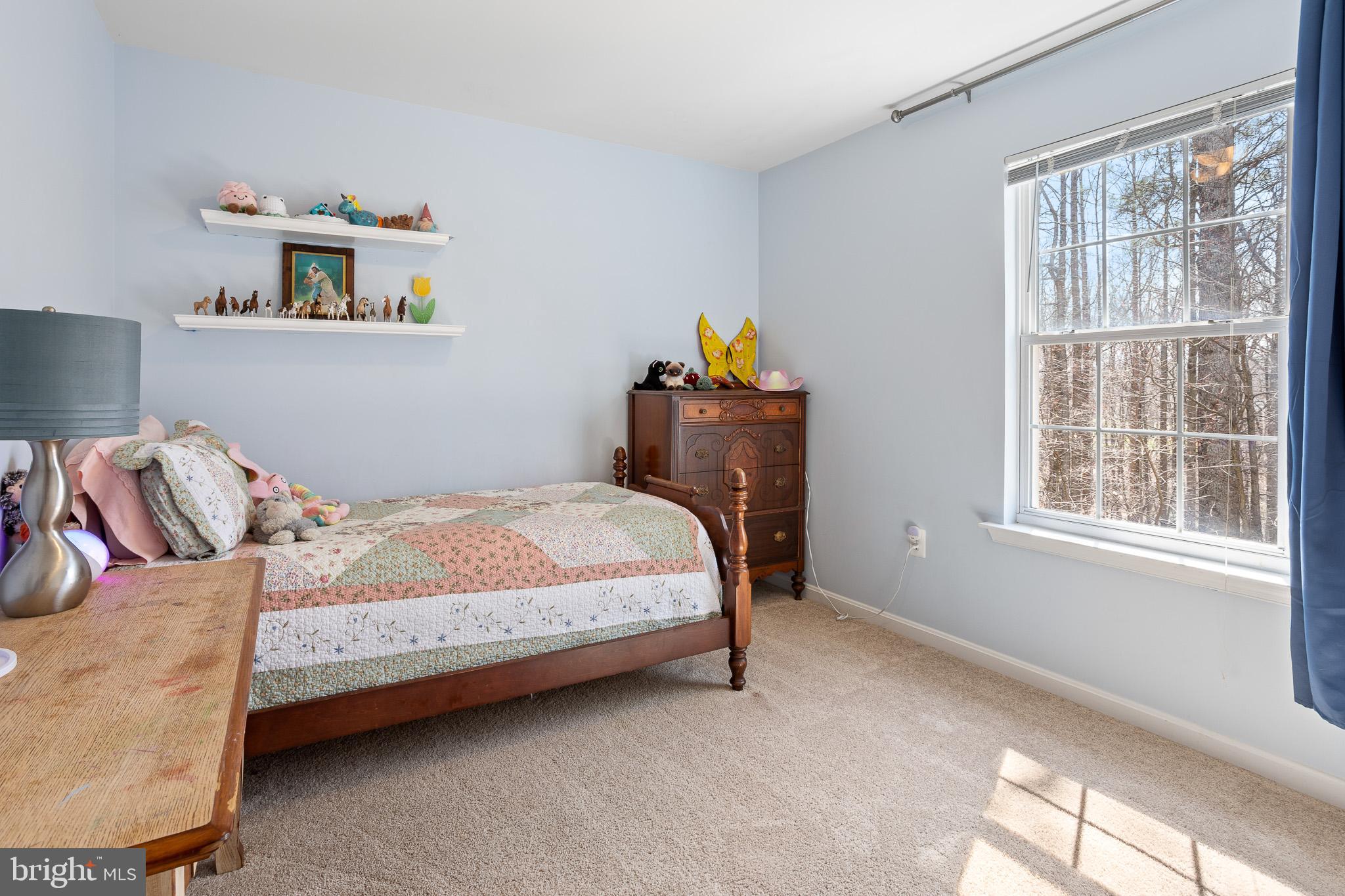 HUNTING CREEK KNOLLS - Residential