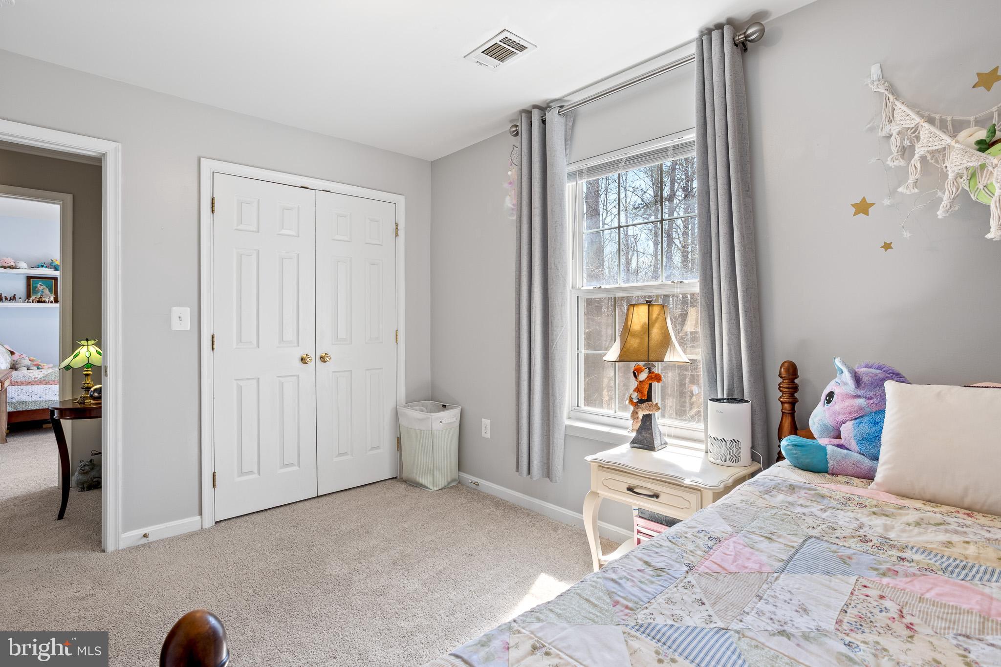 HUNTING CREEK KNOLLS - Residential