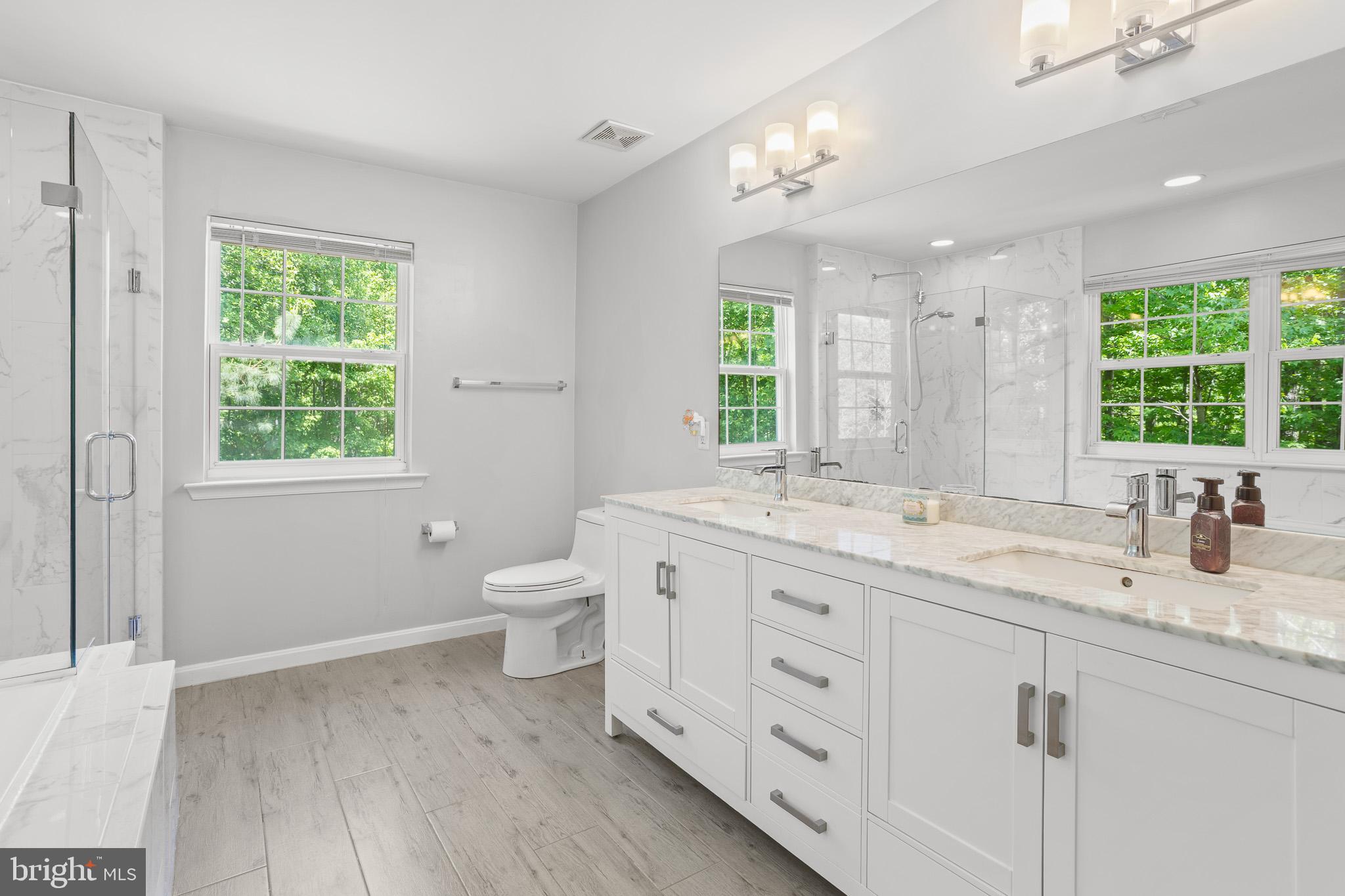 HUNTING CREEK KNOLLS - Residential