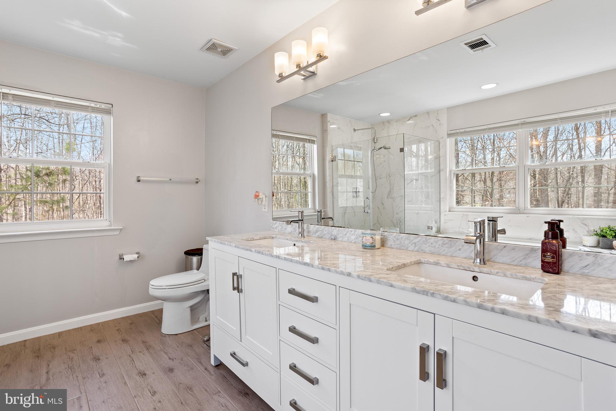 HUNTING CREEK KNOLLS - Residential