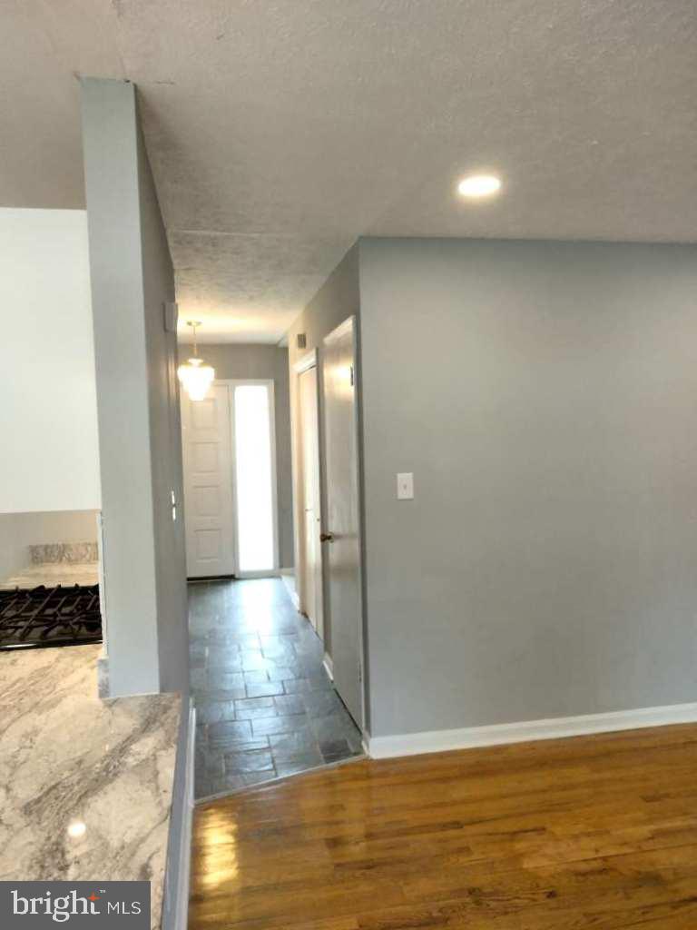 TANTALLON ON THE POTOMAC - Residential