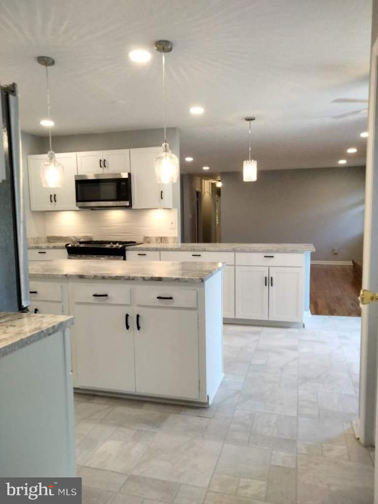 TANTALLON ON THE POTOMAC - Residential