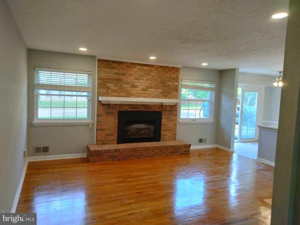 TANTALLON ON THE POTOMAC - Residential