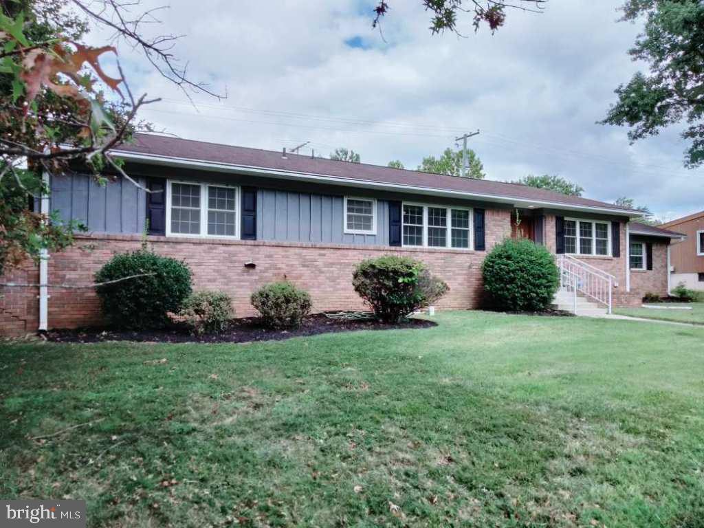 TANTALLON ON THE POTOMAC - Residential