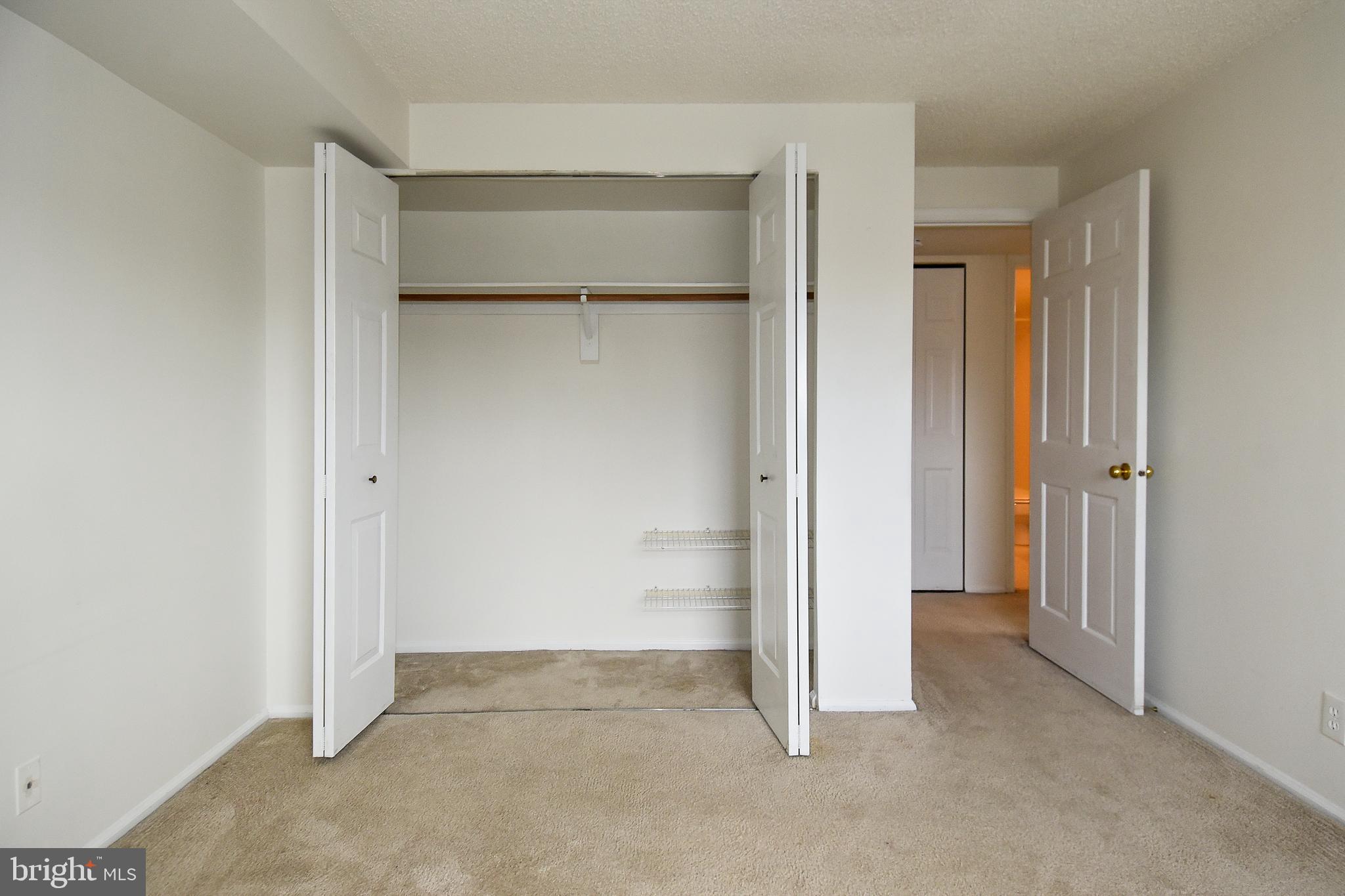 THE COLONIES - Residential Lease