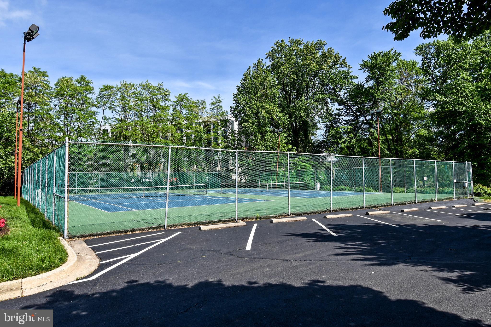 THE COLONIES - Residential Lease