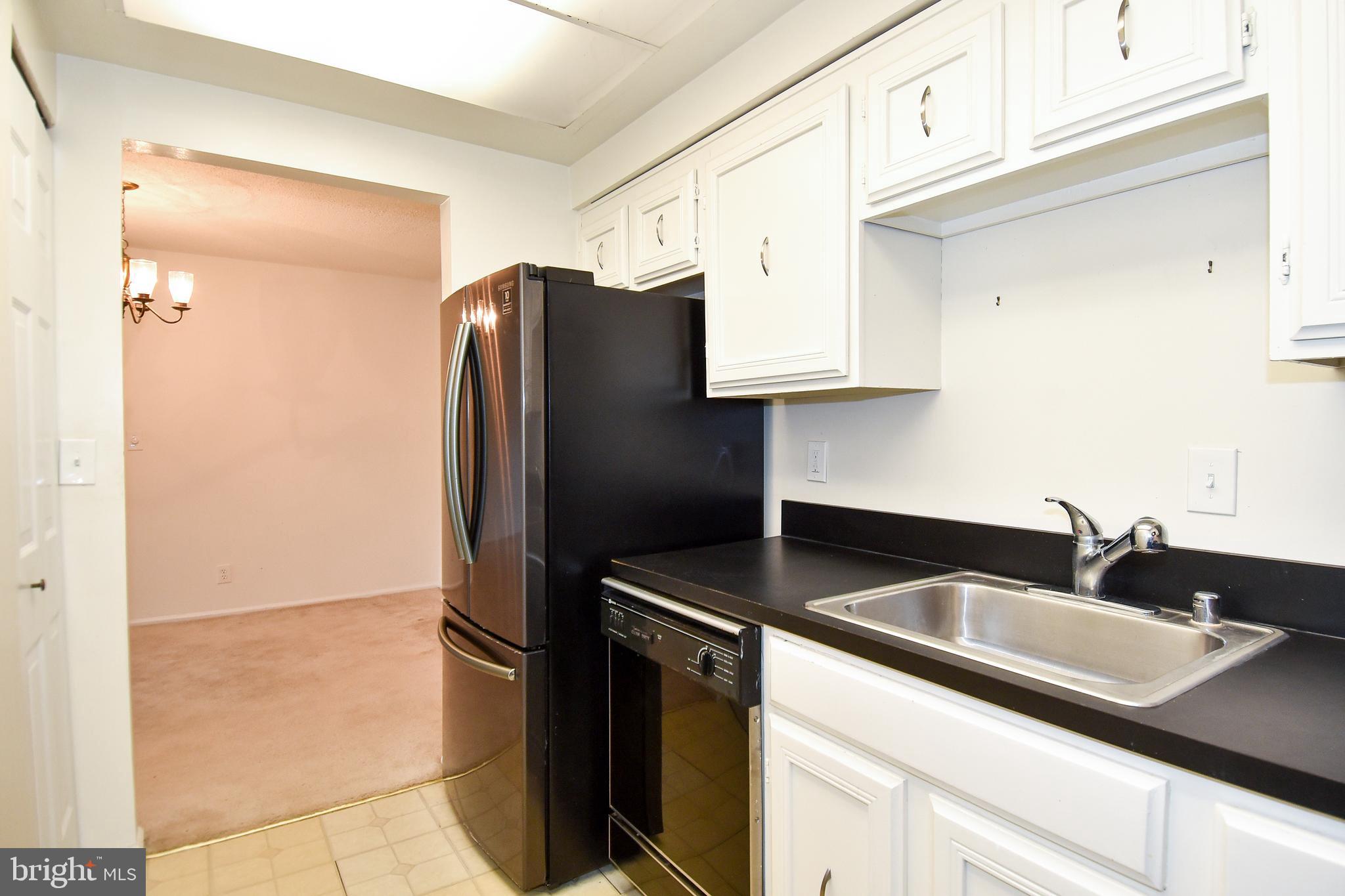 THE COLONIES - Residential Lease