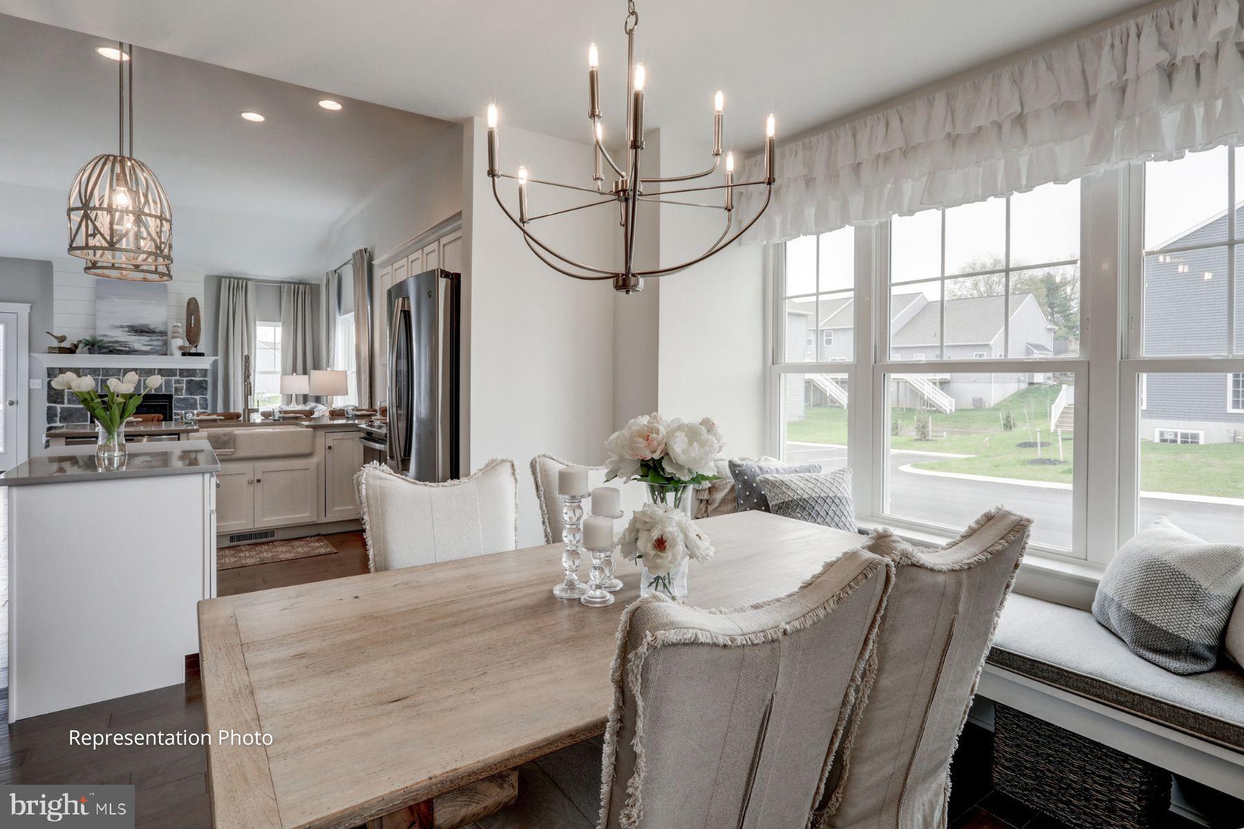 AUTUMN CHASE - Residential