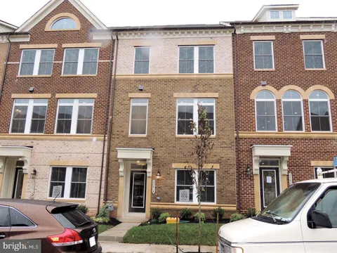 20618 Duxbury Terrace, Ashburn, VA MLS: VALO2089146