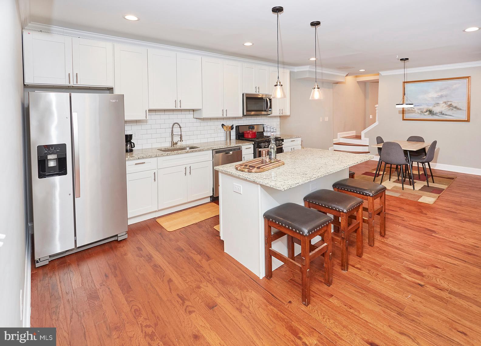 UNION SQUARE - Residential Lease