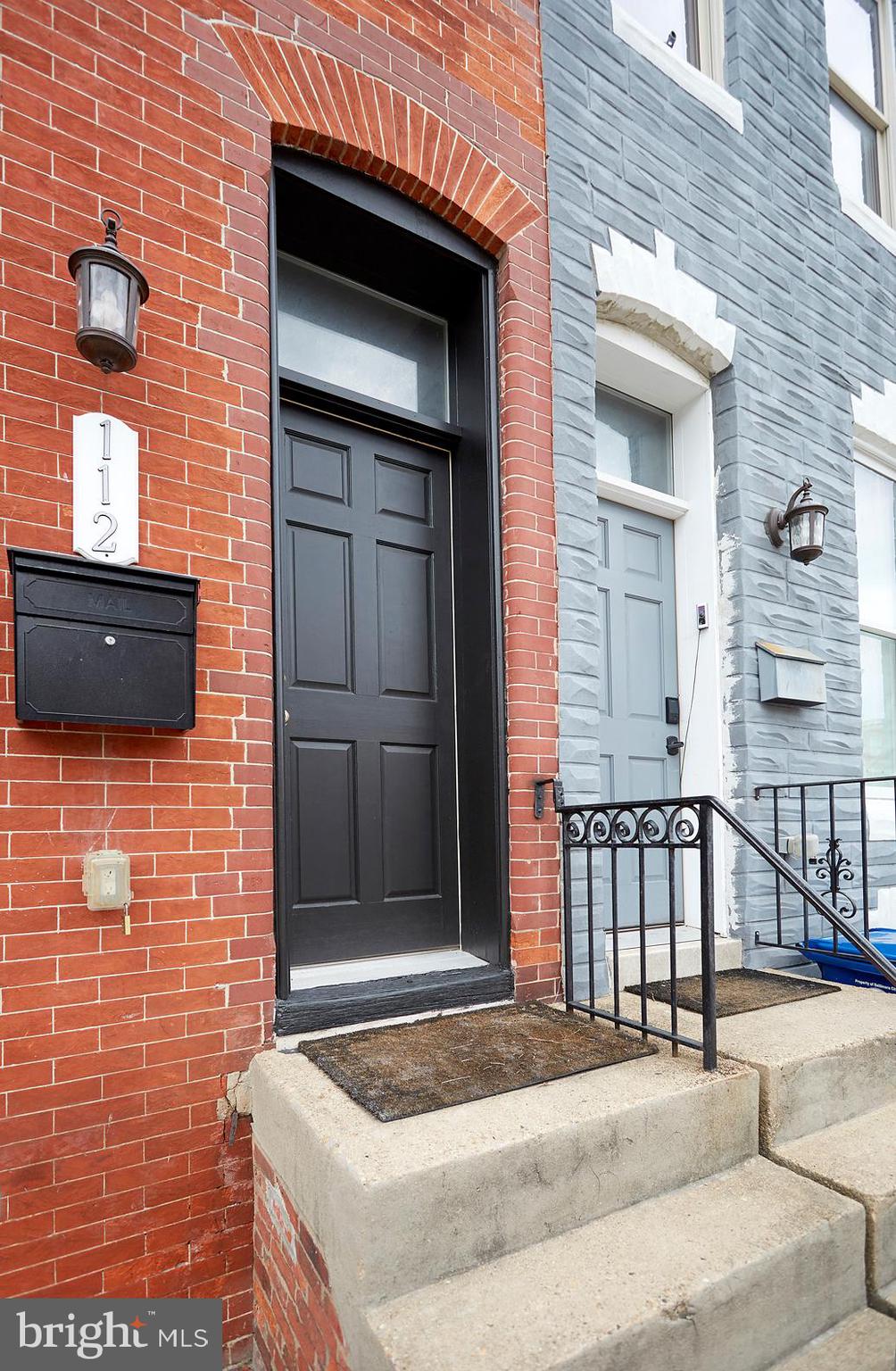 UNION SQUARE - Residential Lease