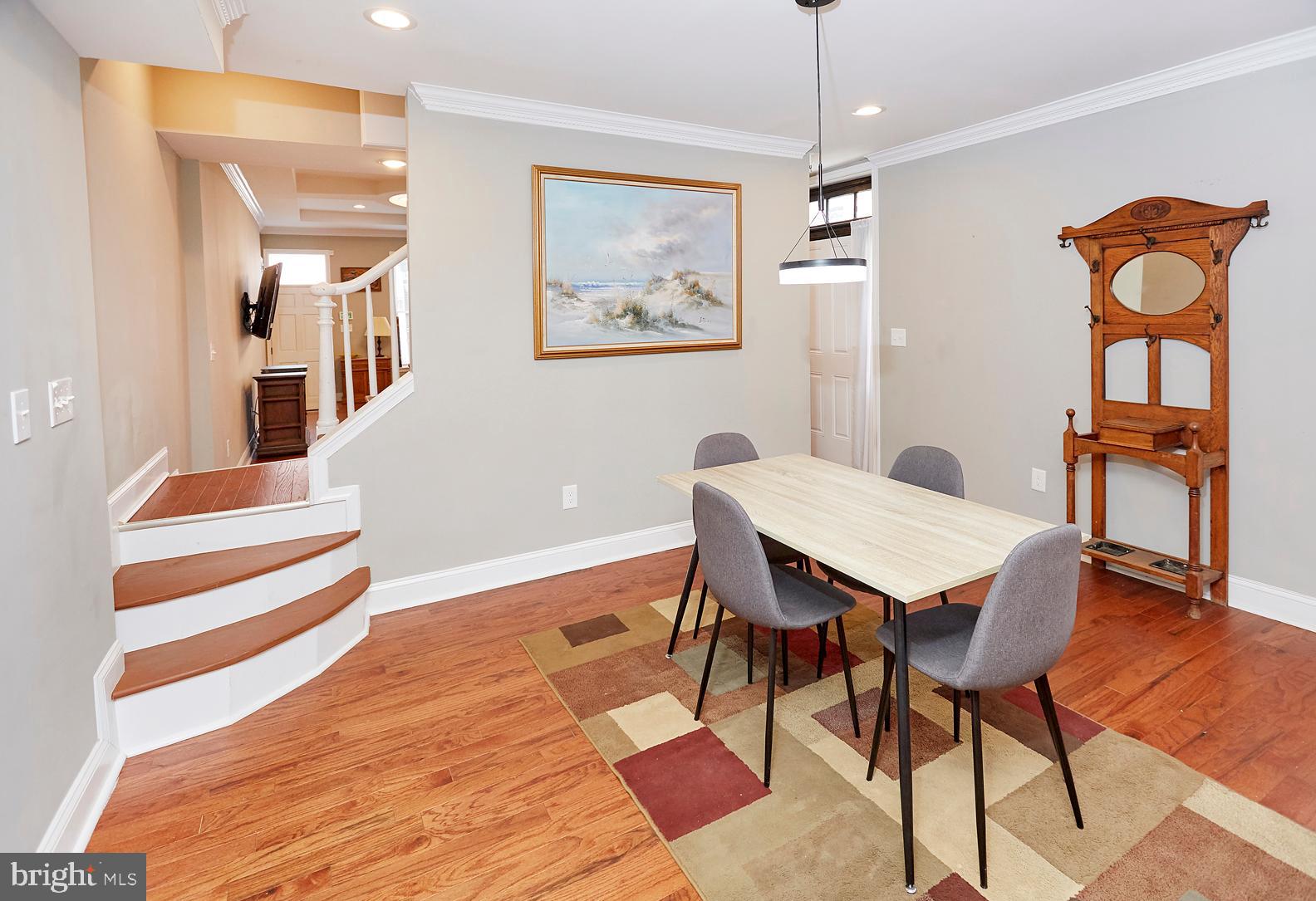 UNION SQUARE - Residential Lease