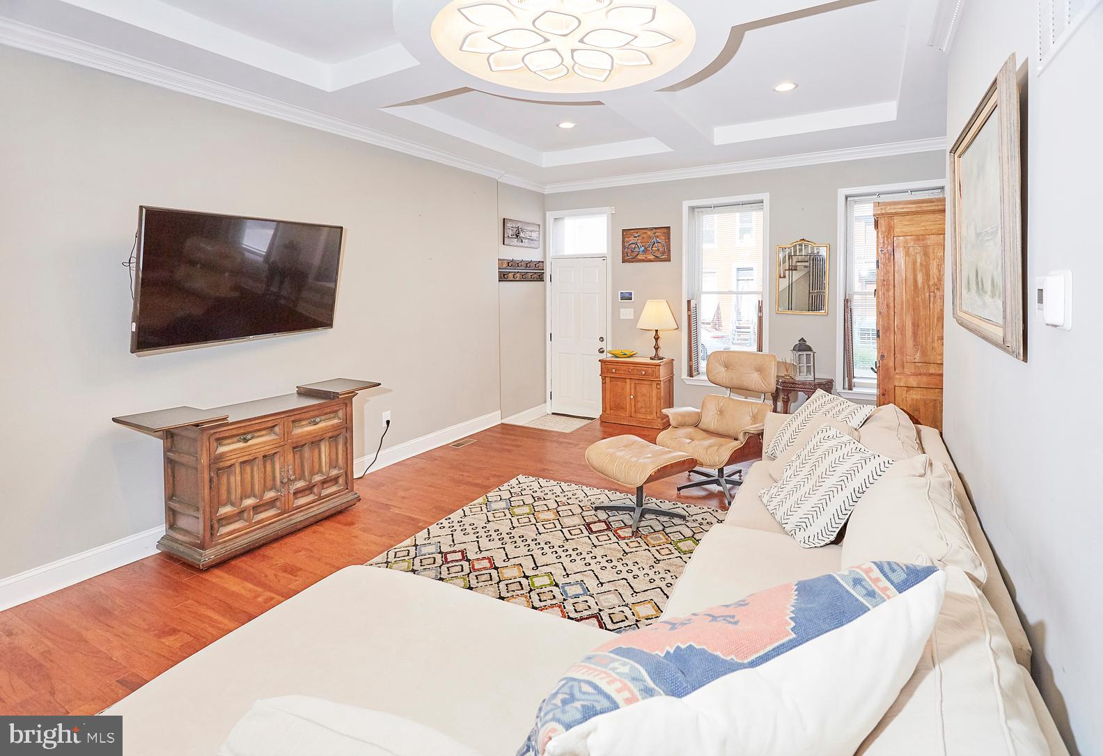 UNION SQUARE - Residential Lease