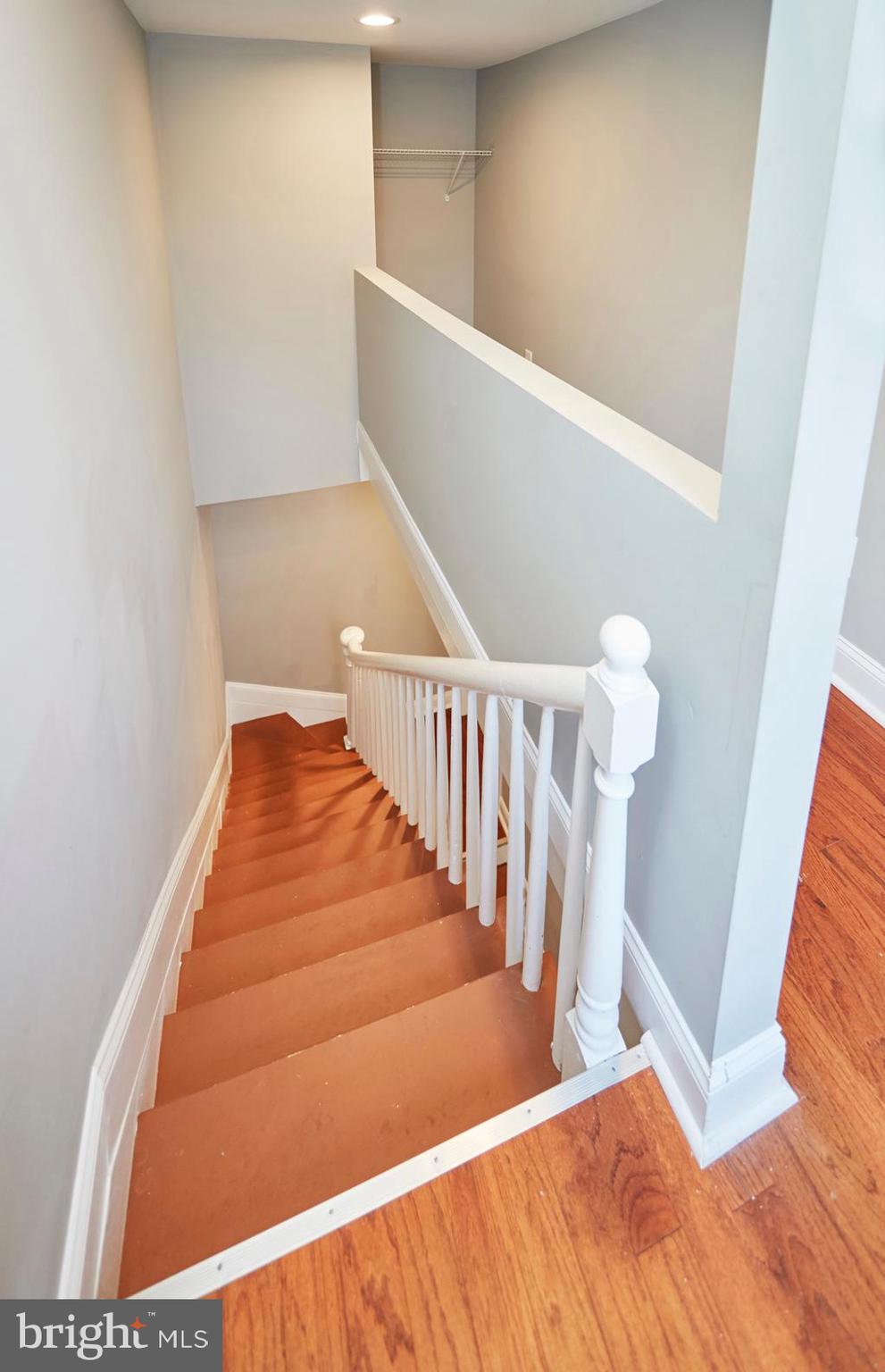 UNION SQUARE - Residential Lease