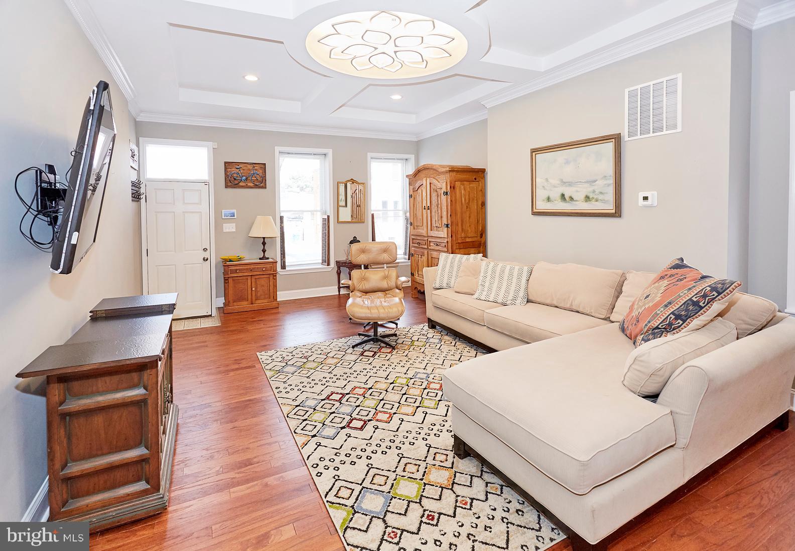 UNION SQUARE - Residential Lease