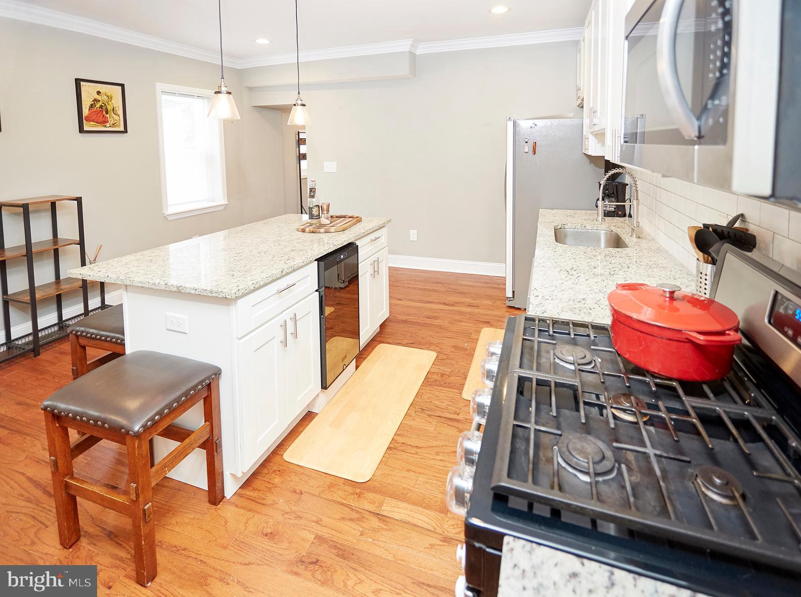 UNION SQUARE - Residential Lease