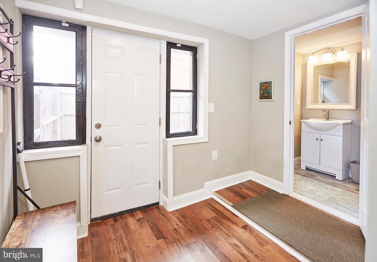 UNION SQUARE - Residential Lease