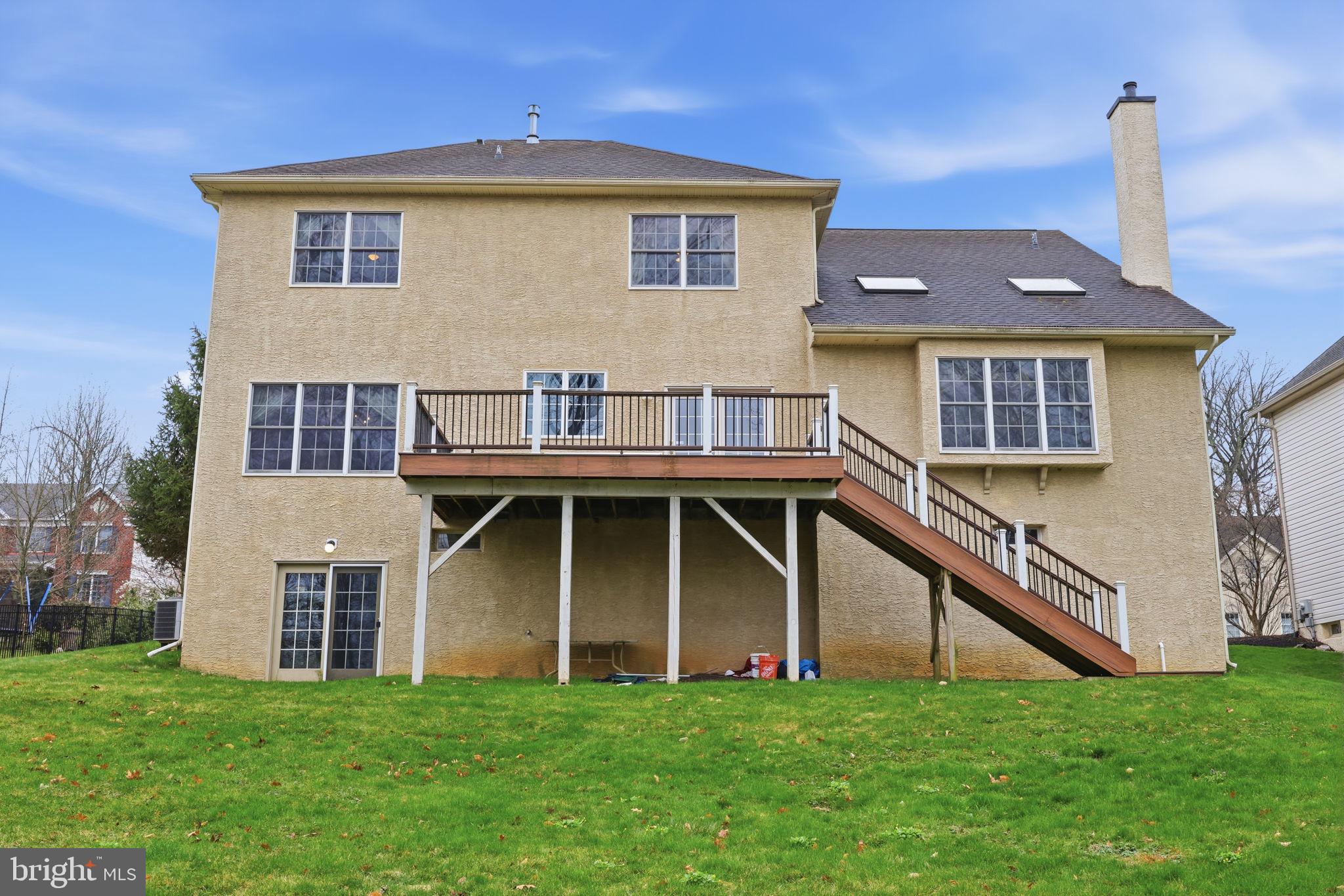 BUCKINGHAM ESTATES - Residential