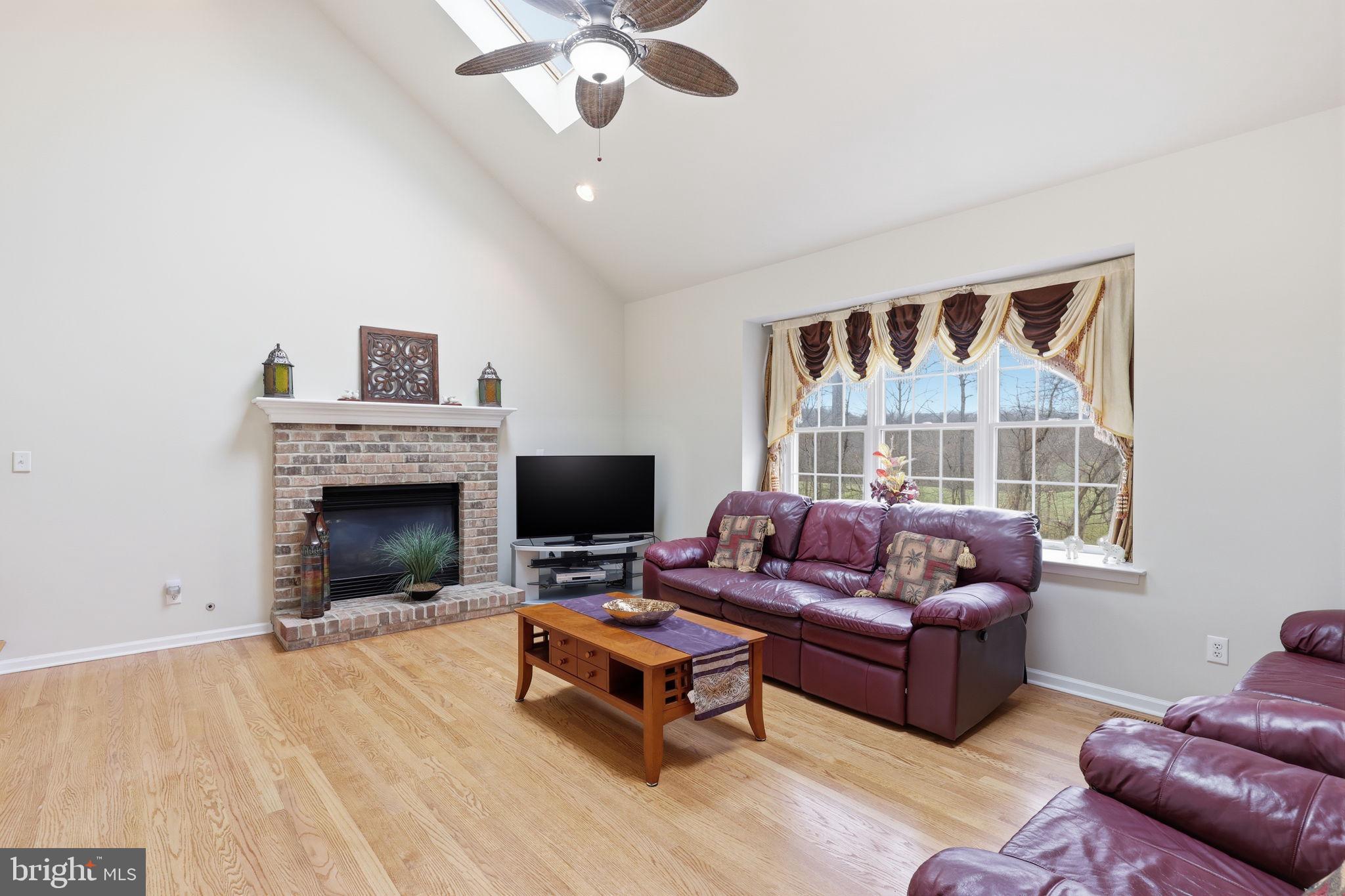 BUCKINGHAM ESTATES - Residential