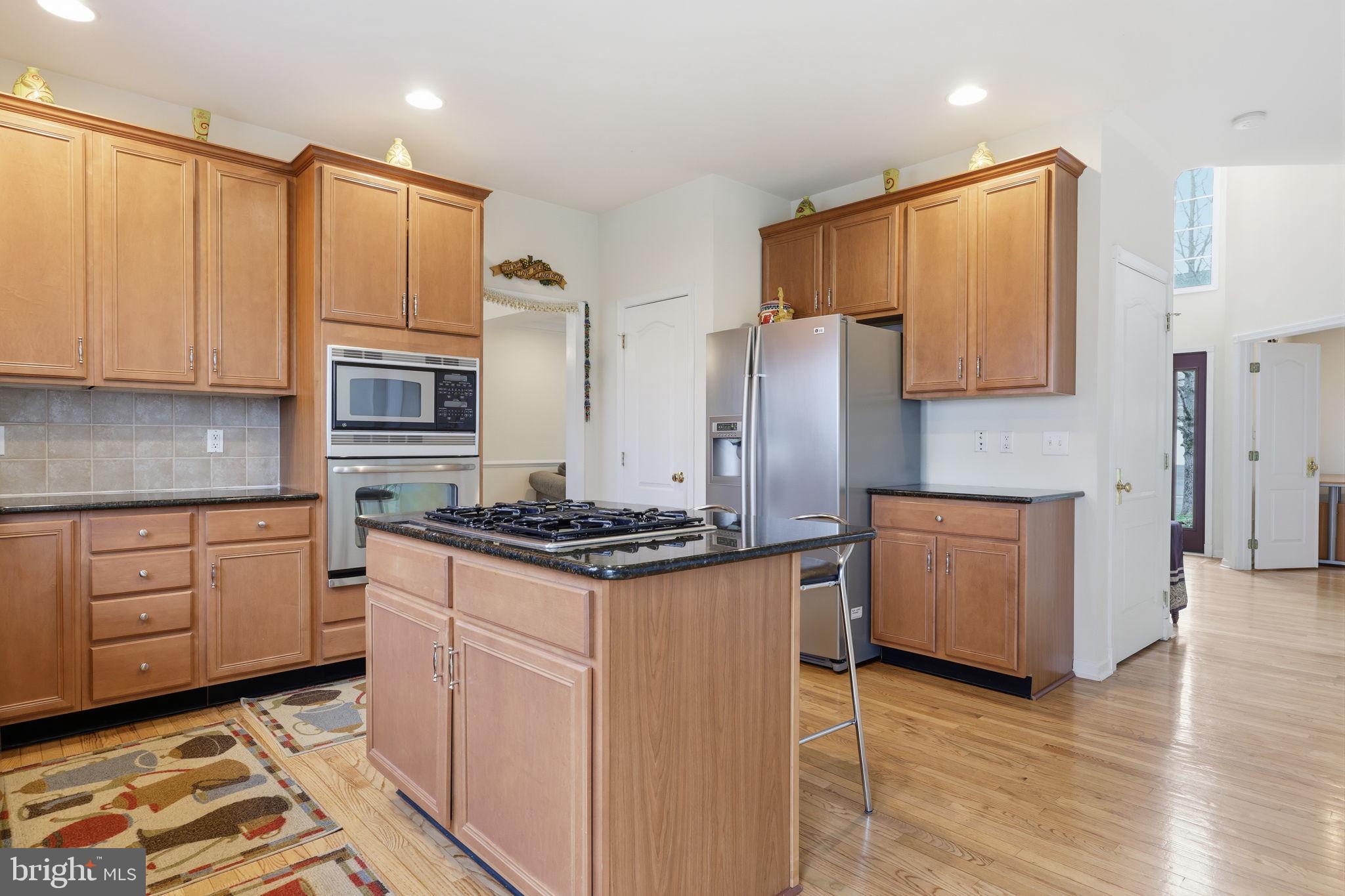 BUCKINGHAM ESTATES - Residential