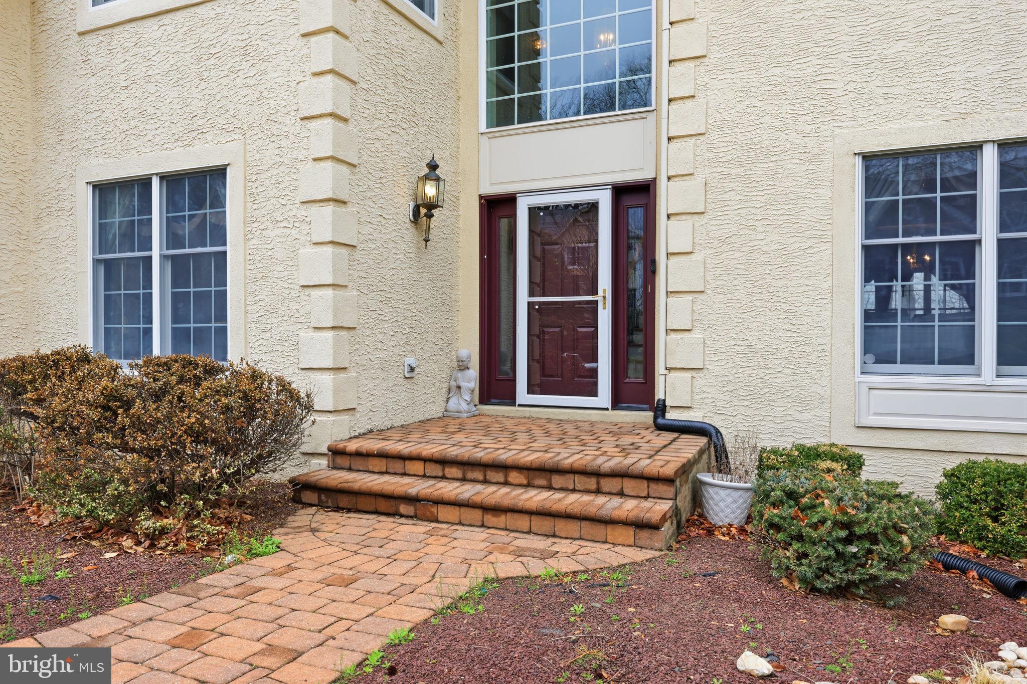 BUCKINGHAM ESTATES - Residential