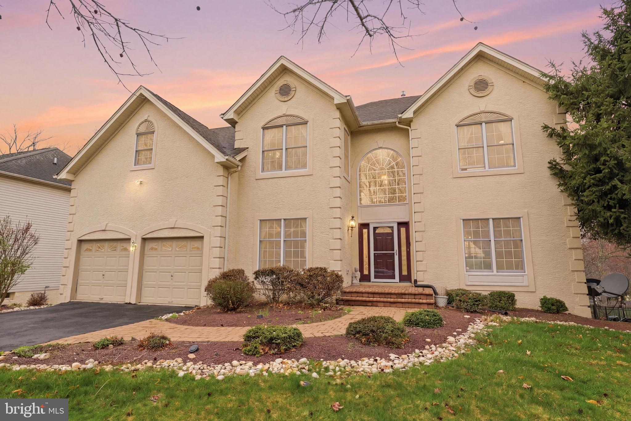 BUCKINGHAM ESTATES - Residential