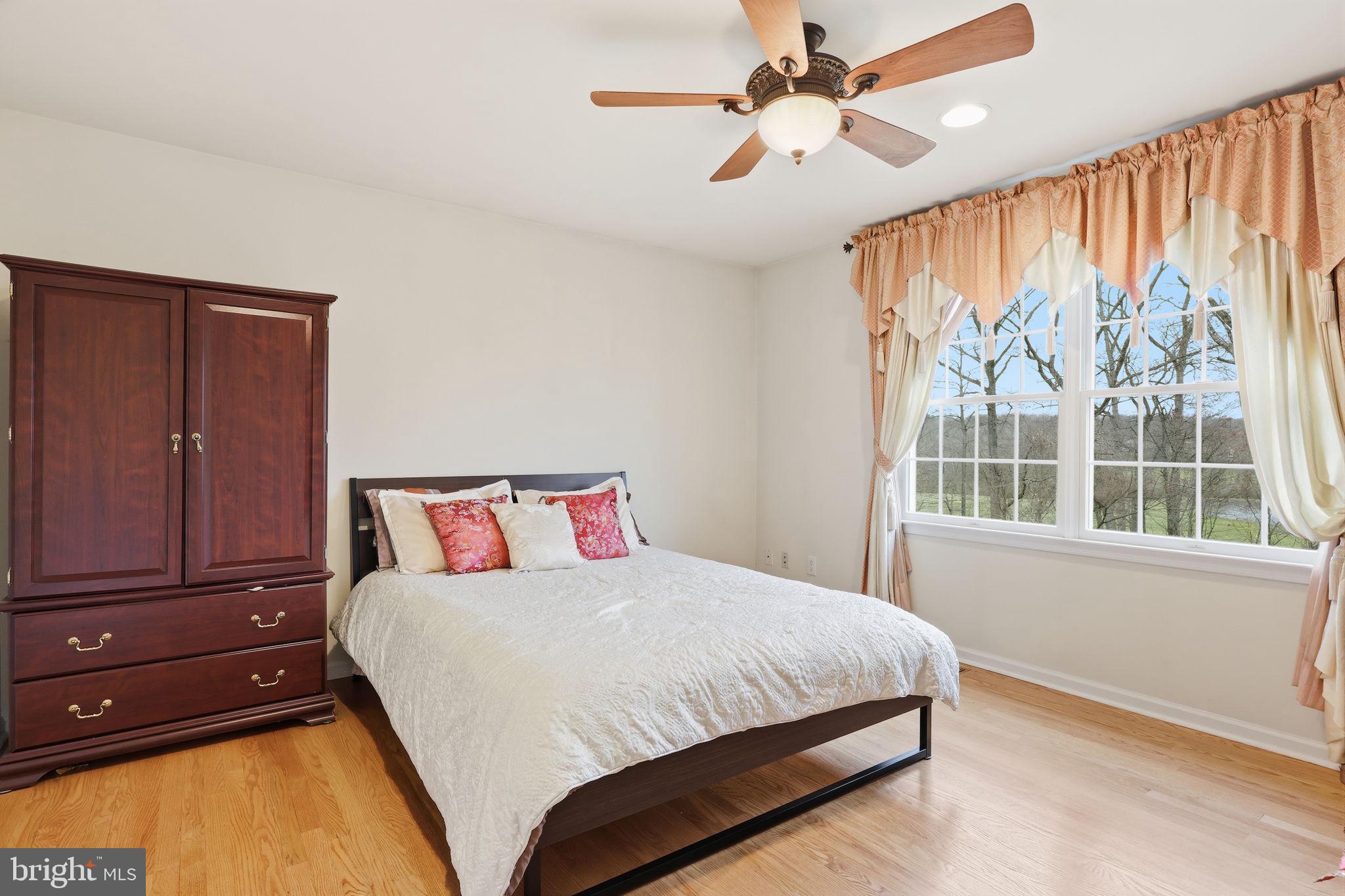 BUCKINGHAM ESTATES - Residential