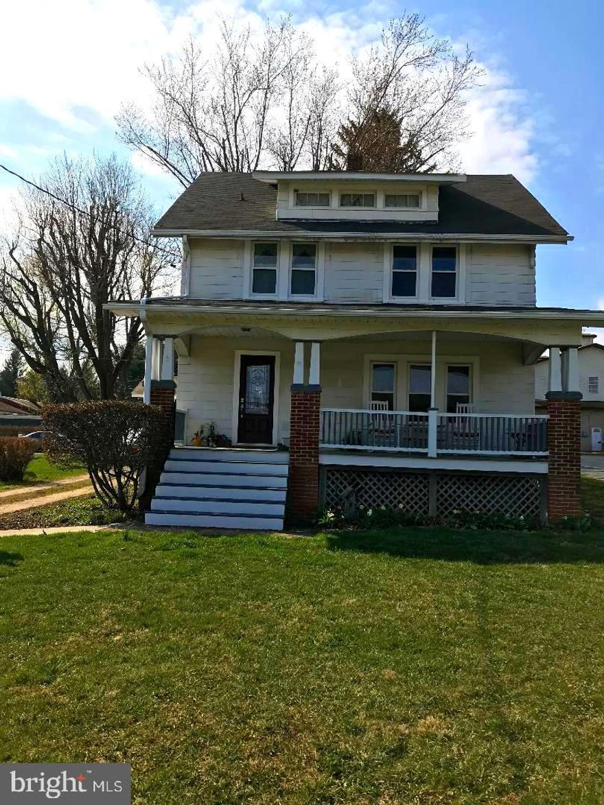 Estate Sale: SO MANY POSSIBILITIES! Property is zoned Commercial Residential, Res on Comm or Ind ZoneLive in Home (needs TLC) and use Garage for Business! i.e., was a leather shop Tear home down or Build onto and give your Business Road Frontage exposure on Bethel Rd 1 block directly off Rt 140!  New foundation on home, newer well & septic All the major stuff is done!